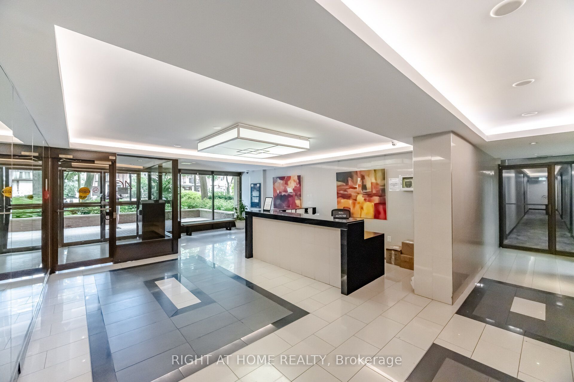 40 Homewood Avenue 1104, Toronto, ON M4Y 2K2 photo 5