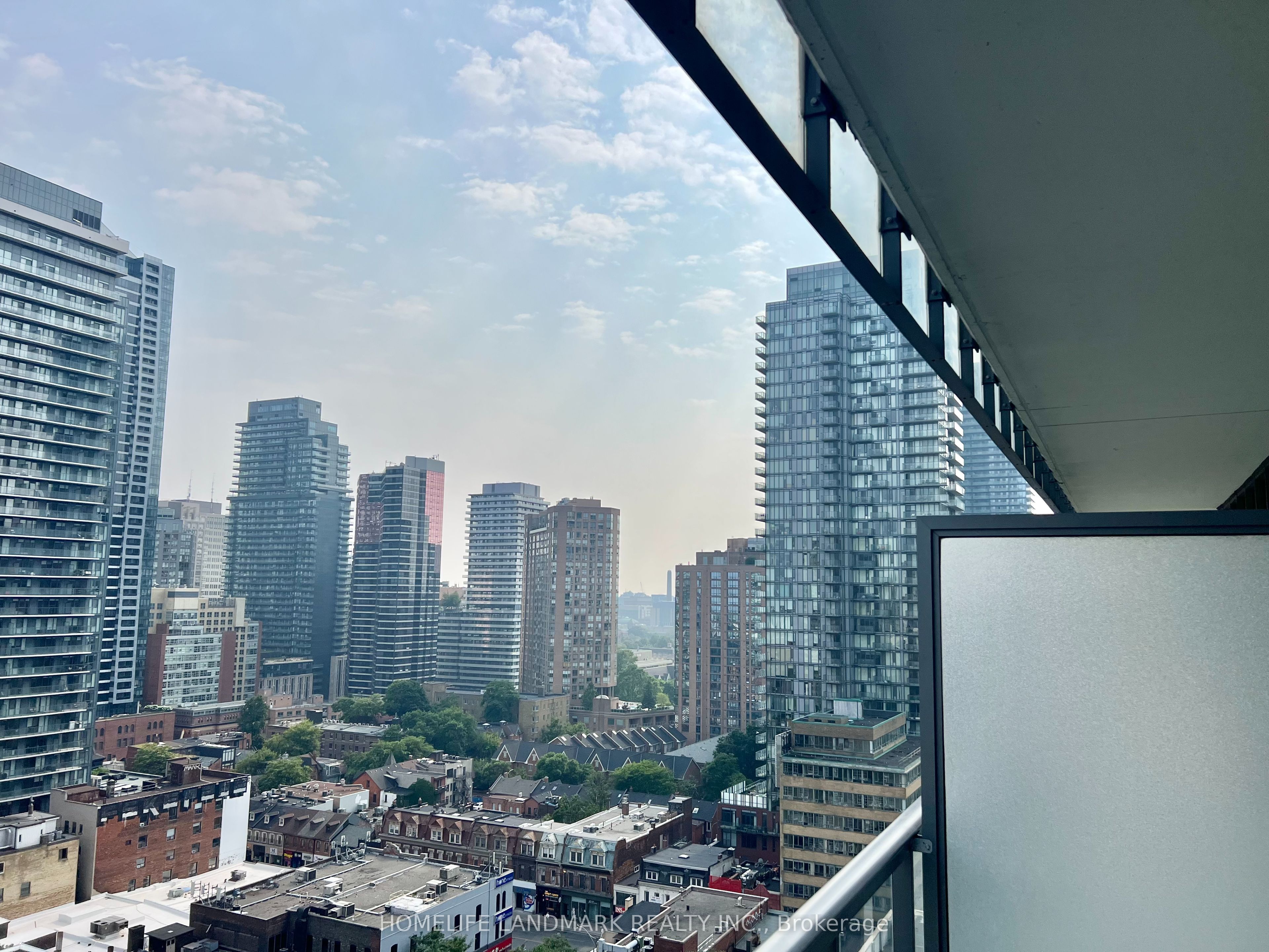 33 Charles Street E 1604, Toronto, ON M4S 0A2 photo 4
