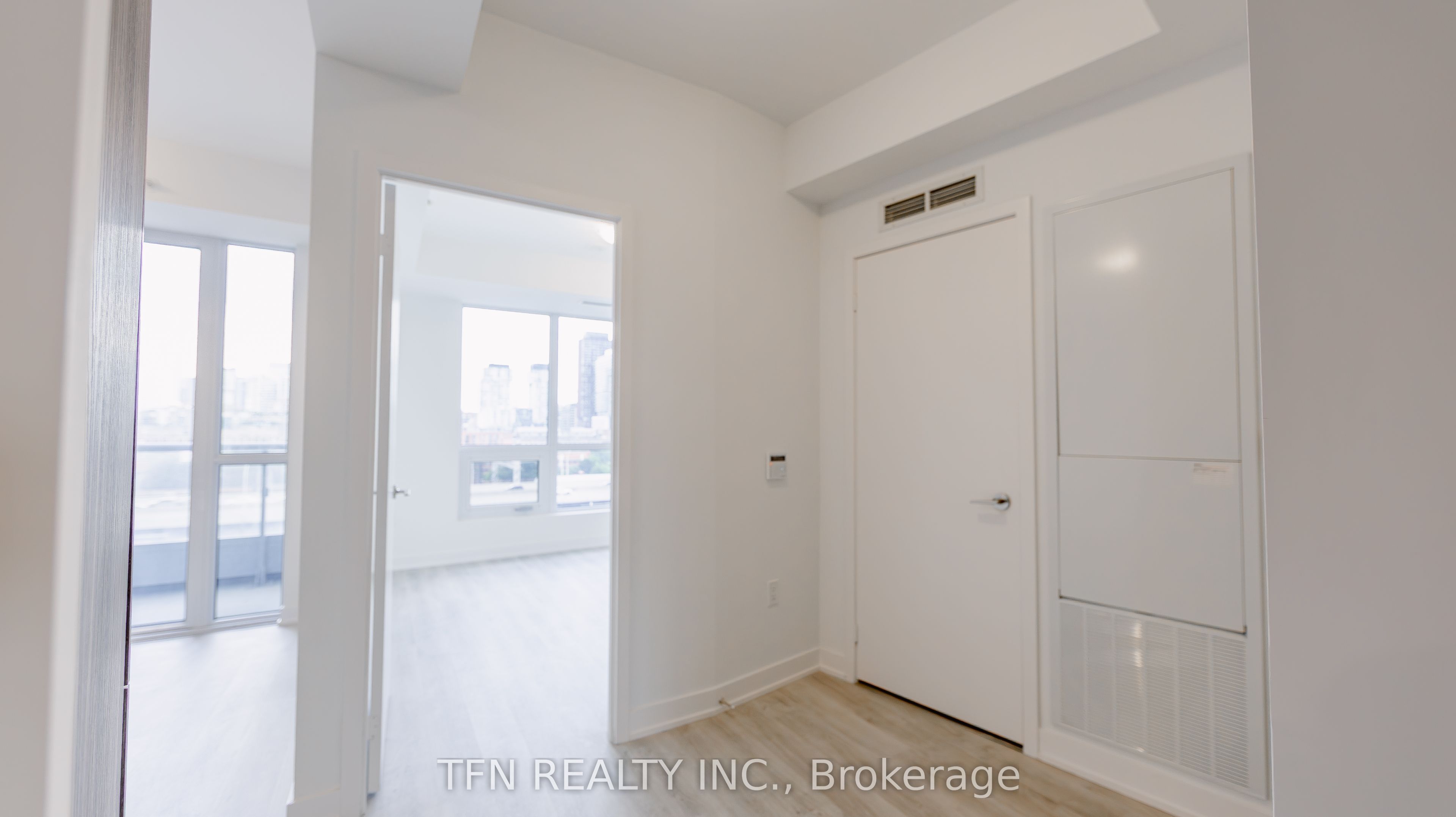 15 Richardson Street 801, Toronto, ON M5A 0Y5 photo 2