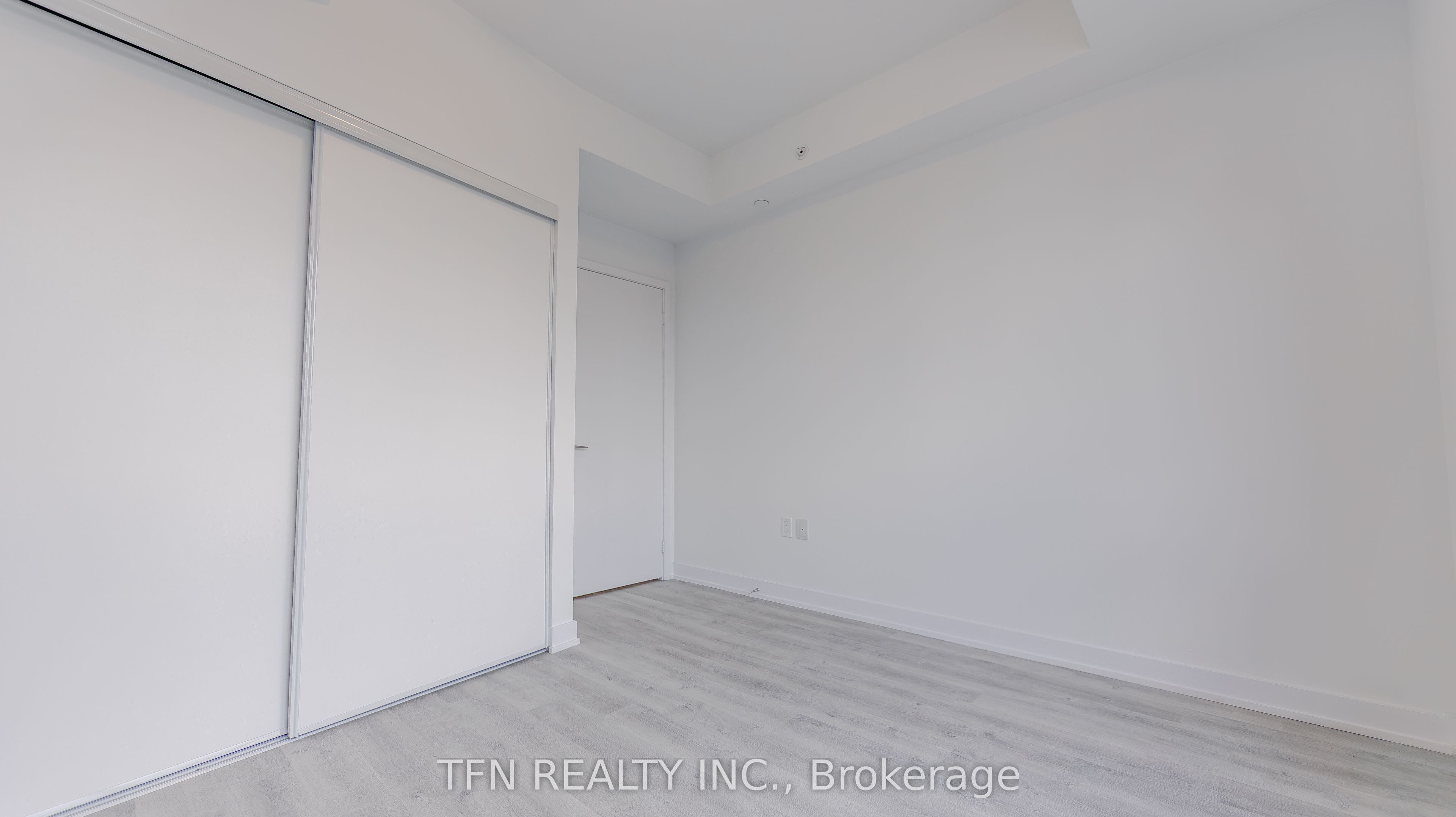 15 Richardson Street 801, Toronto, ON M5A 0Y5 photo 4
