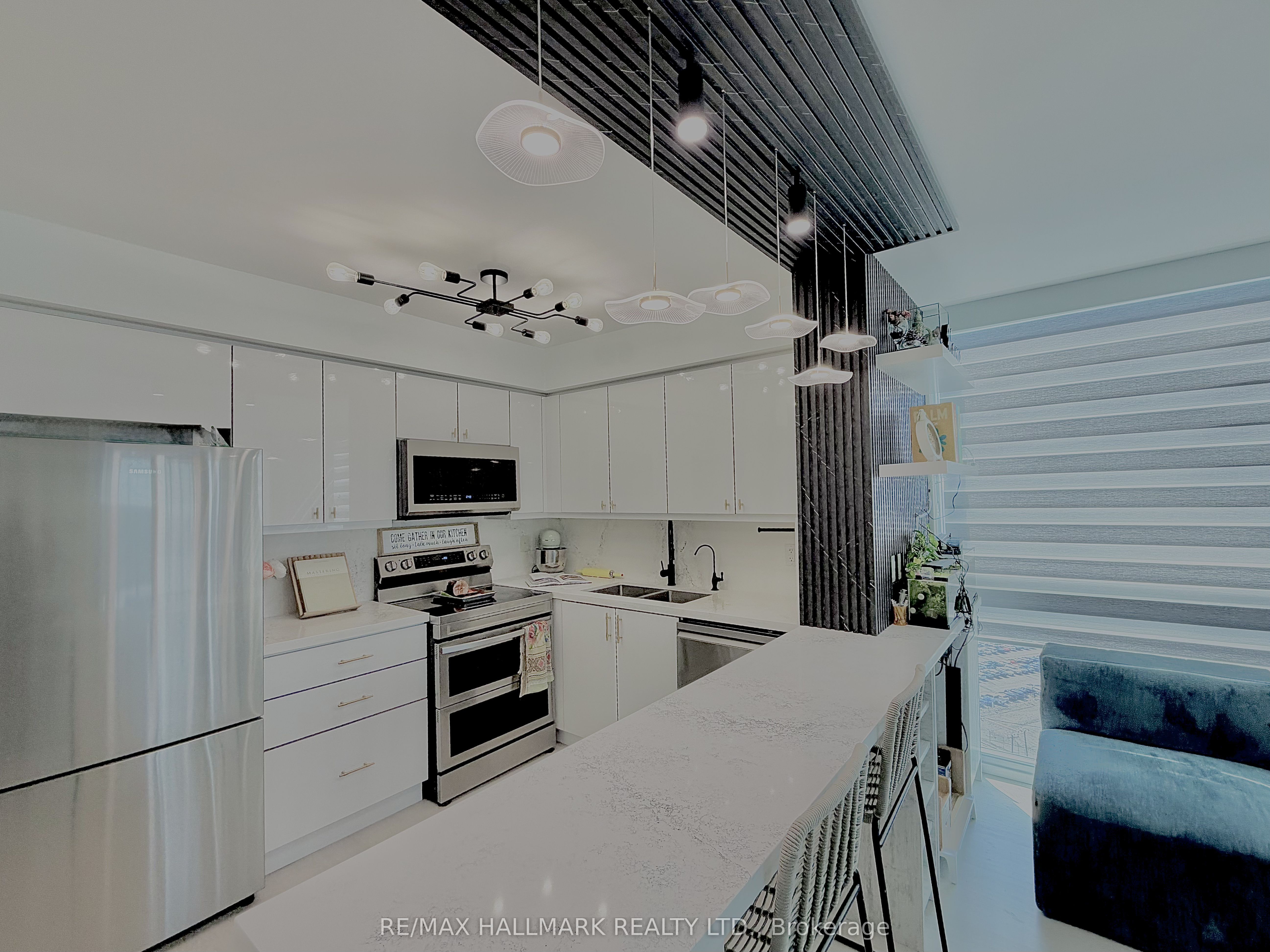 5740 Yonge Street 1904, Toronto, ON M2M 0B1 photo 4