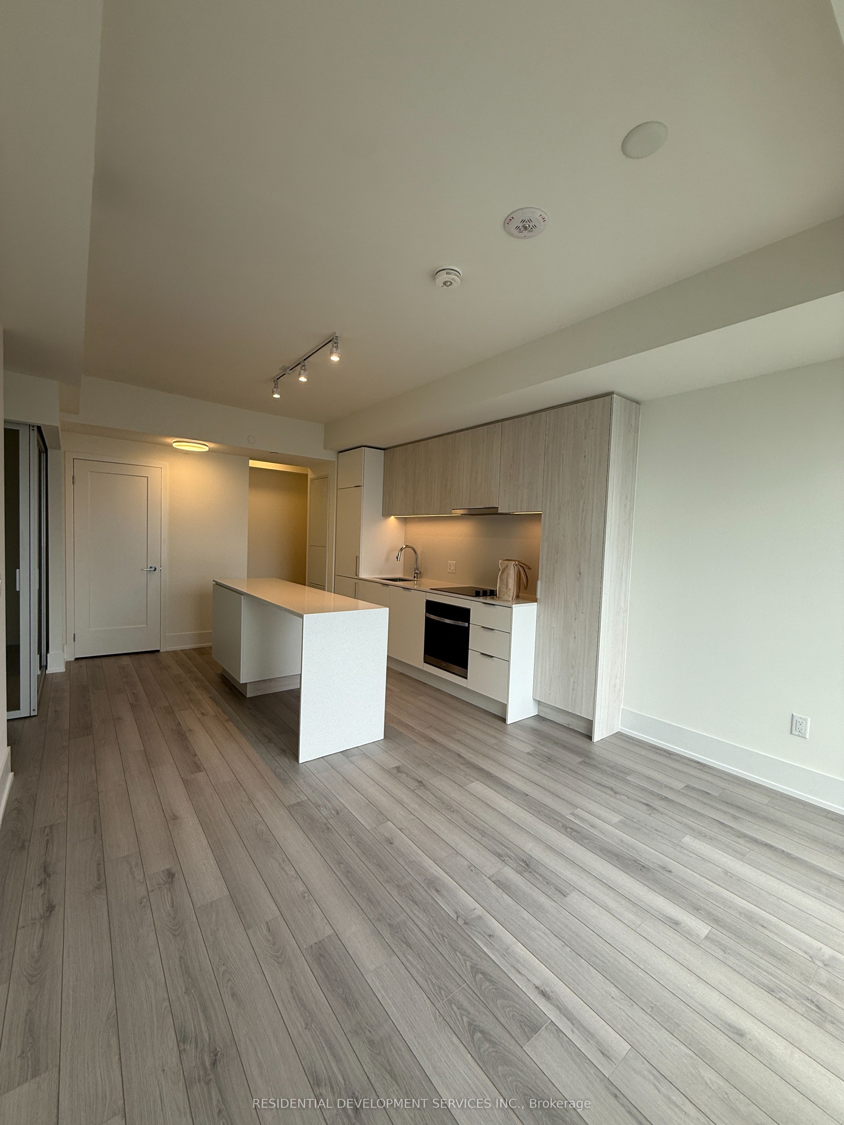 89 Church Street 4304, Toronto, ON M5C 0B7 photo 2