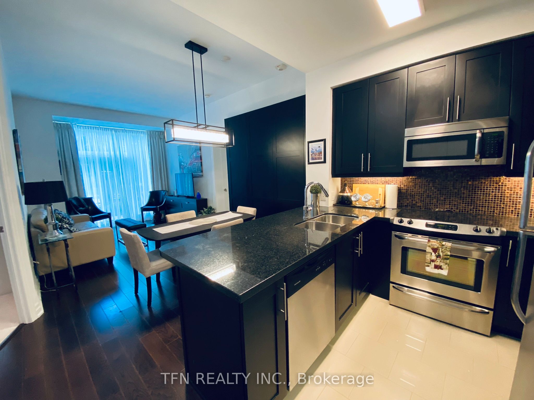 17 Ruddington Drive 103, Toronto, ON M2K 0A8 photo 2