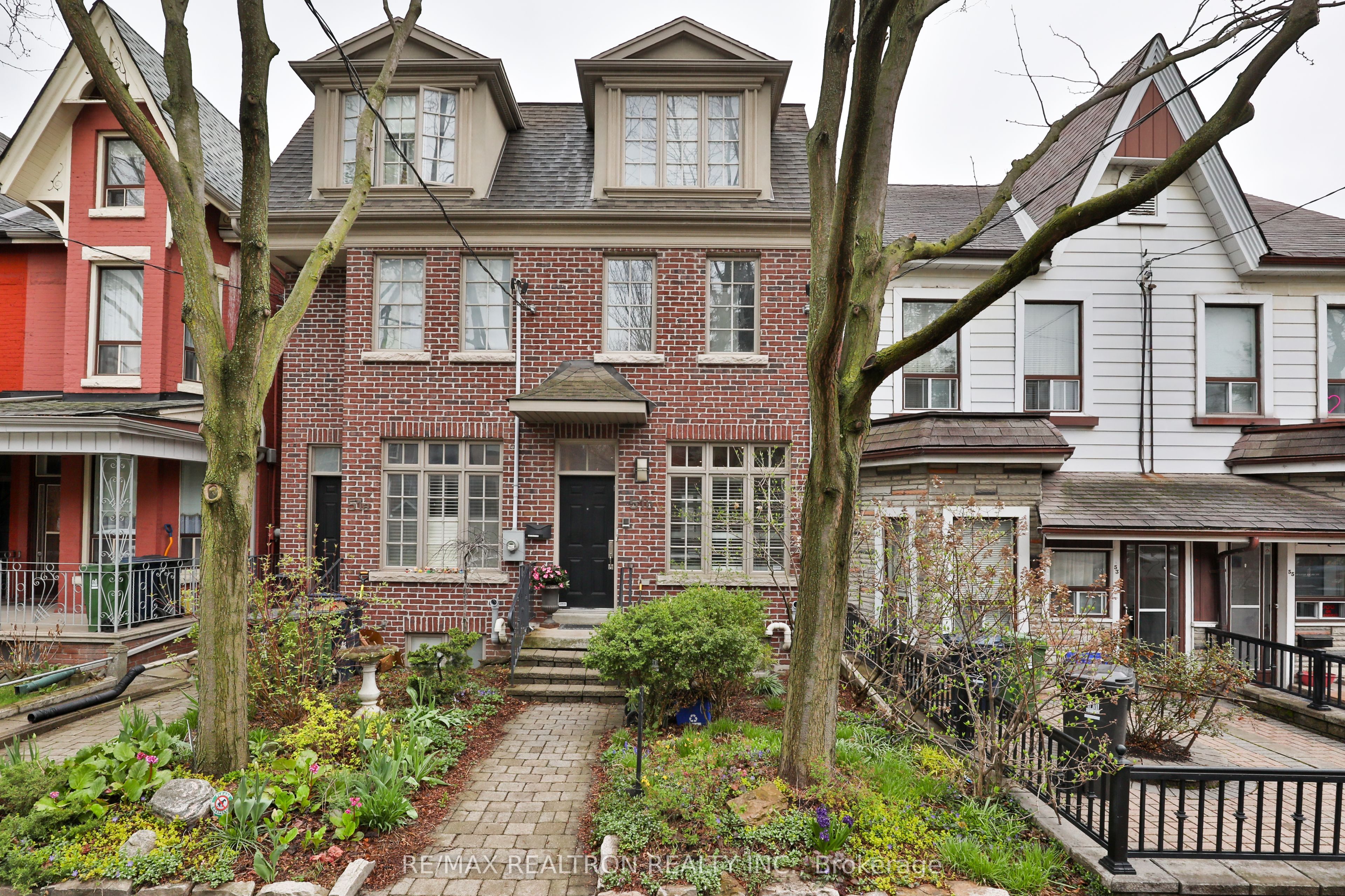 51B Foxley Street, Toronto, ON M6J 1P9 photo 2