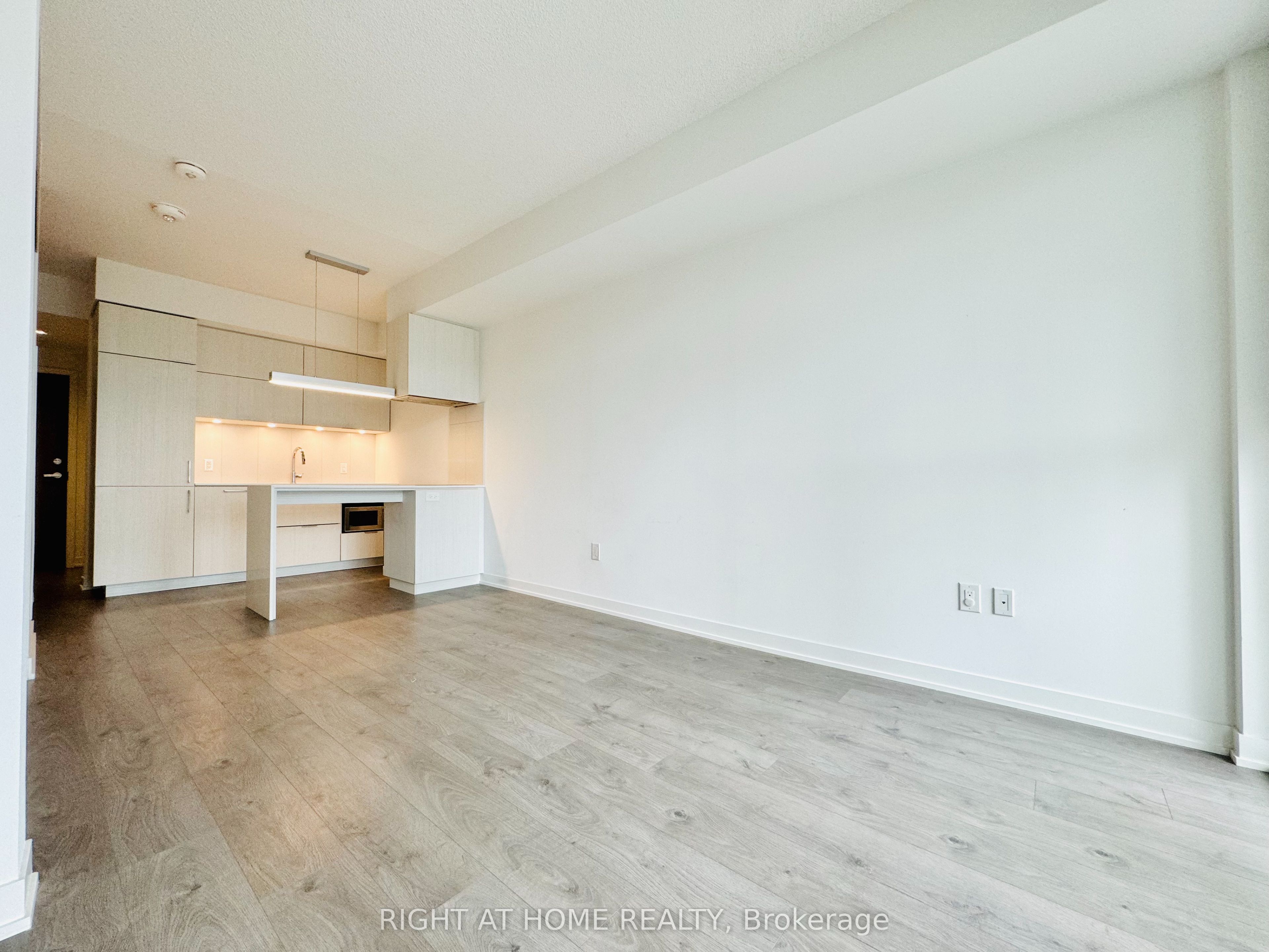20 Richardson Street 404, Toronto, ON M5A 4J9