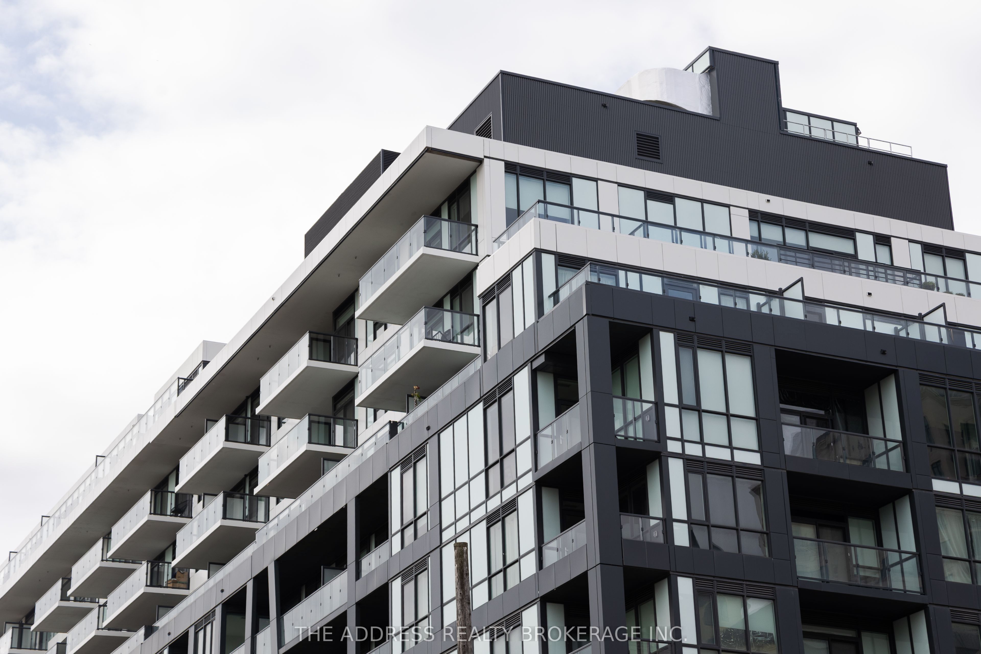 6 Greenbriar Road 507, Toronto, ON M2K 0H6