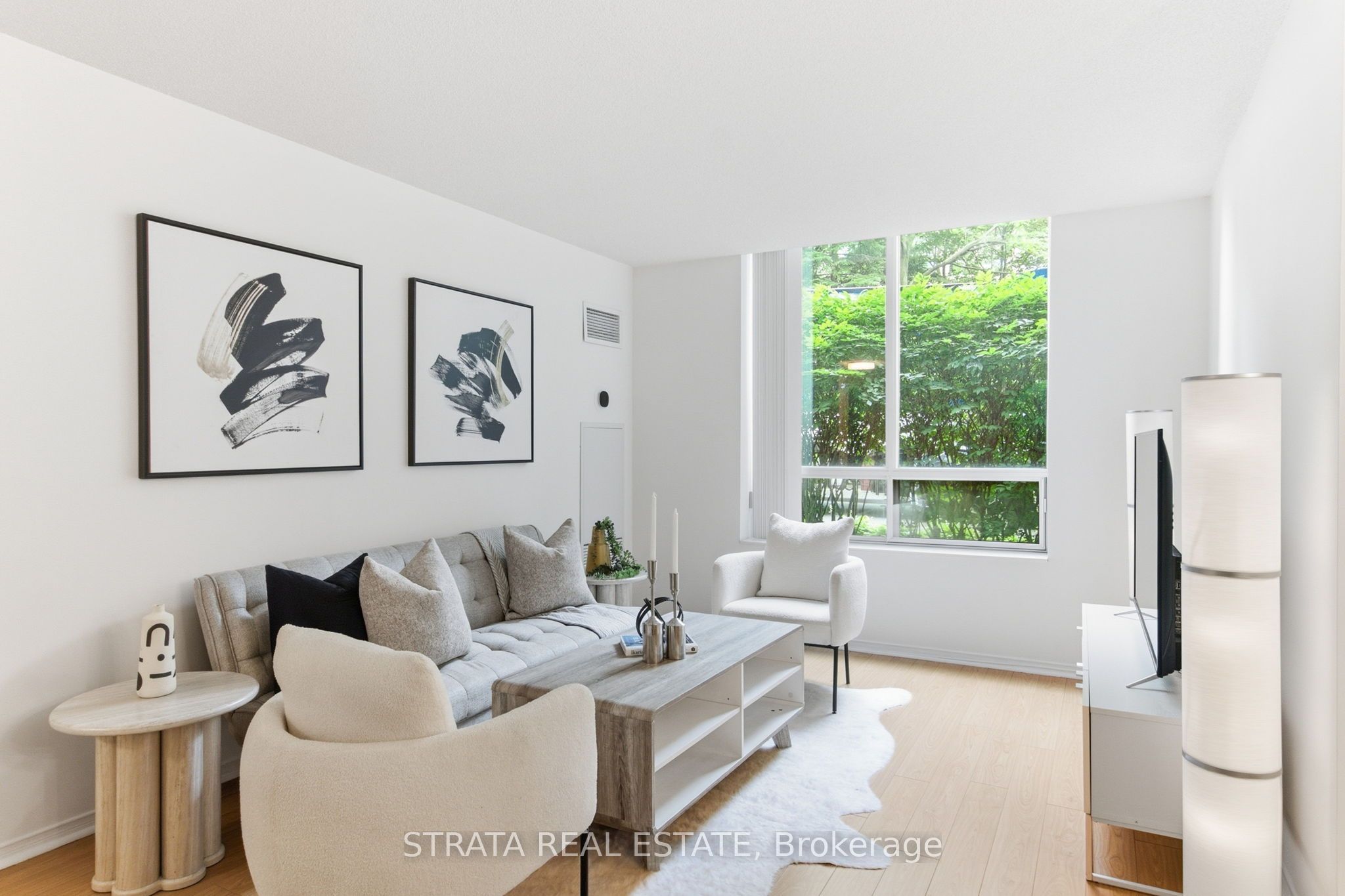 29 Pemberton Avenue 105, Toronto, ON M2M 4L5 photo 2
