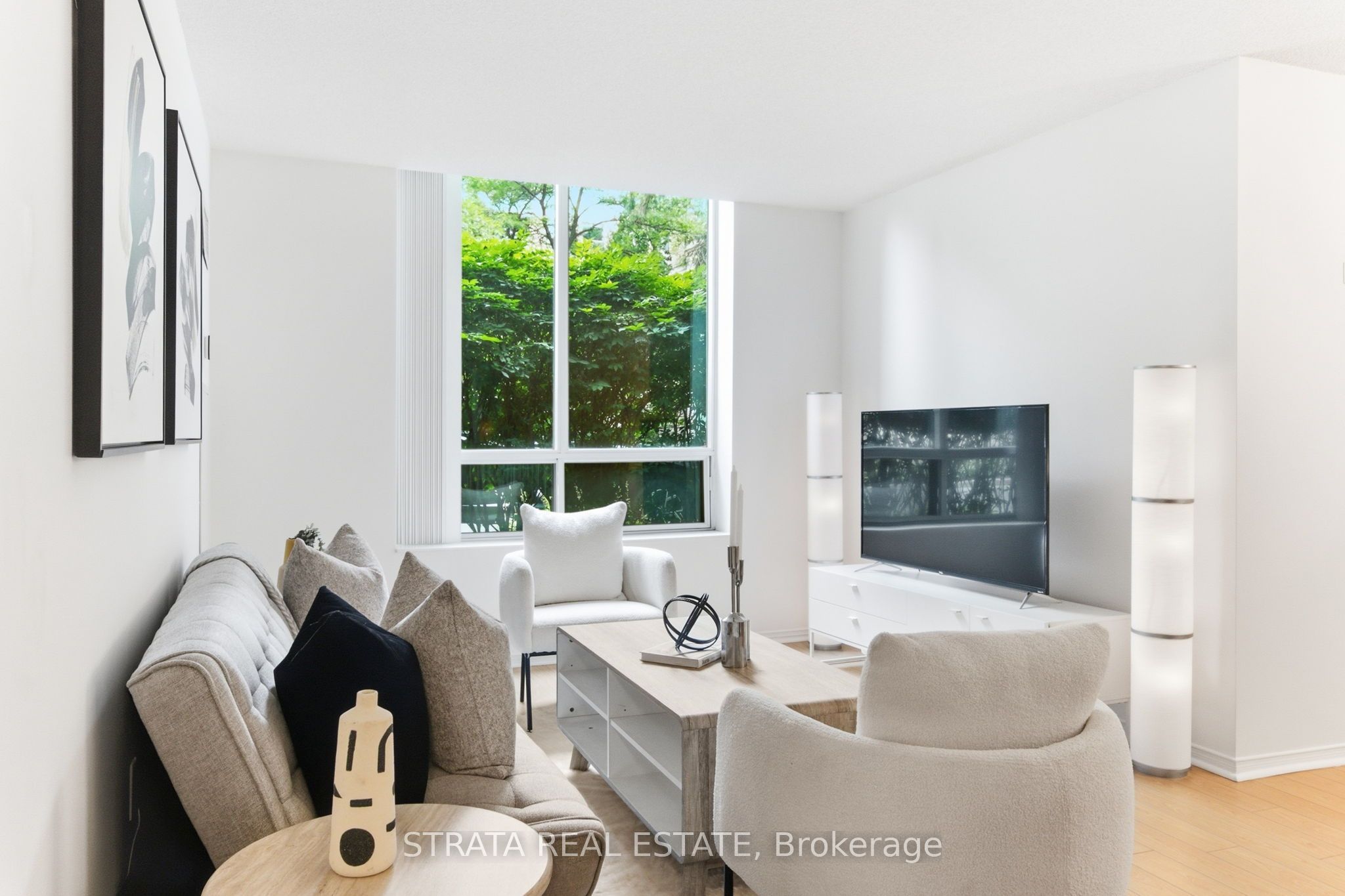 29 Pemberton Avenue 105, Toronto, ON M2M 4L5 photo 3