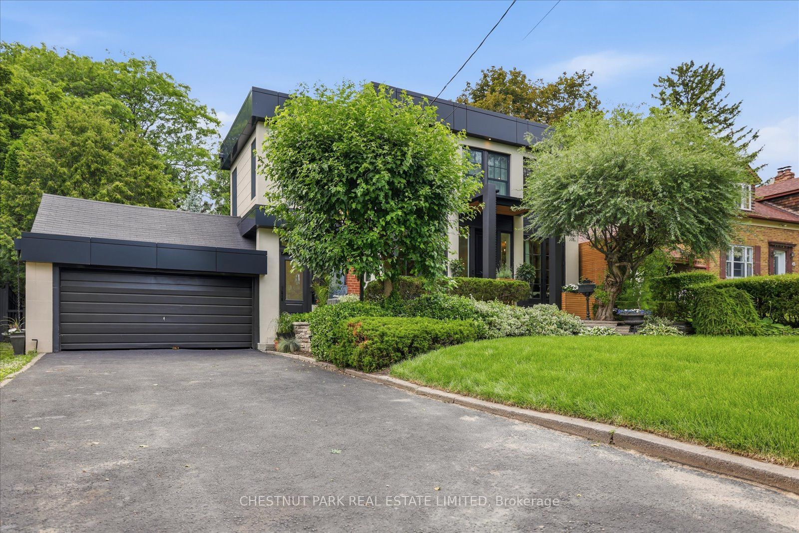310 Bessborough Drive, Toronto, ON M4G 3L1 photo 5