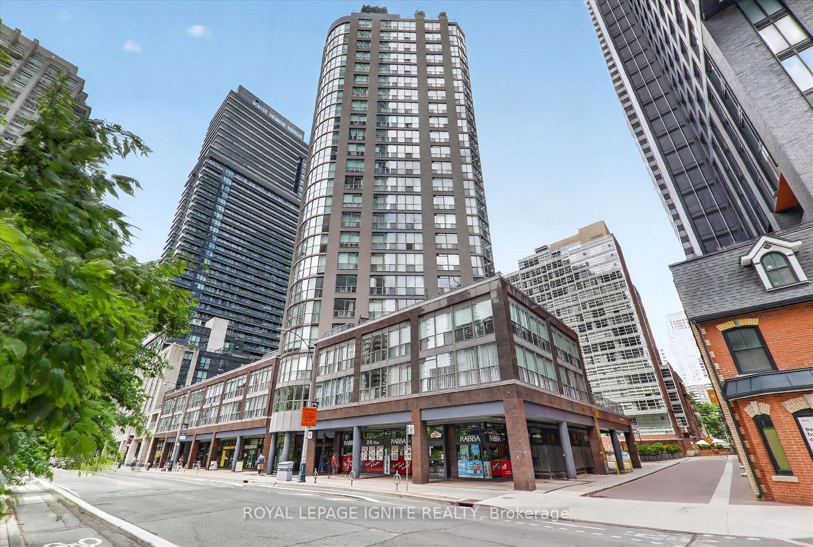 24 Wellesley Street W 1206, Toronto, ON M4Y 2X6