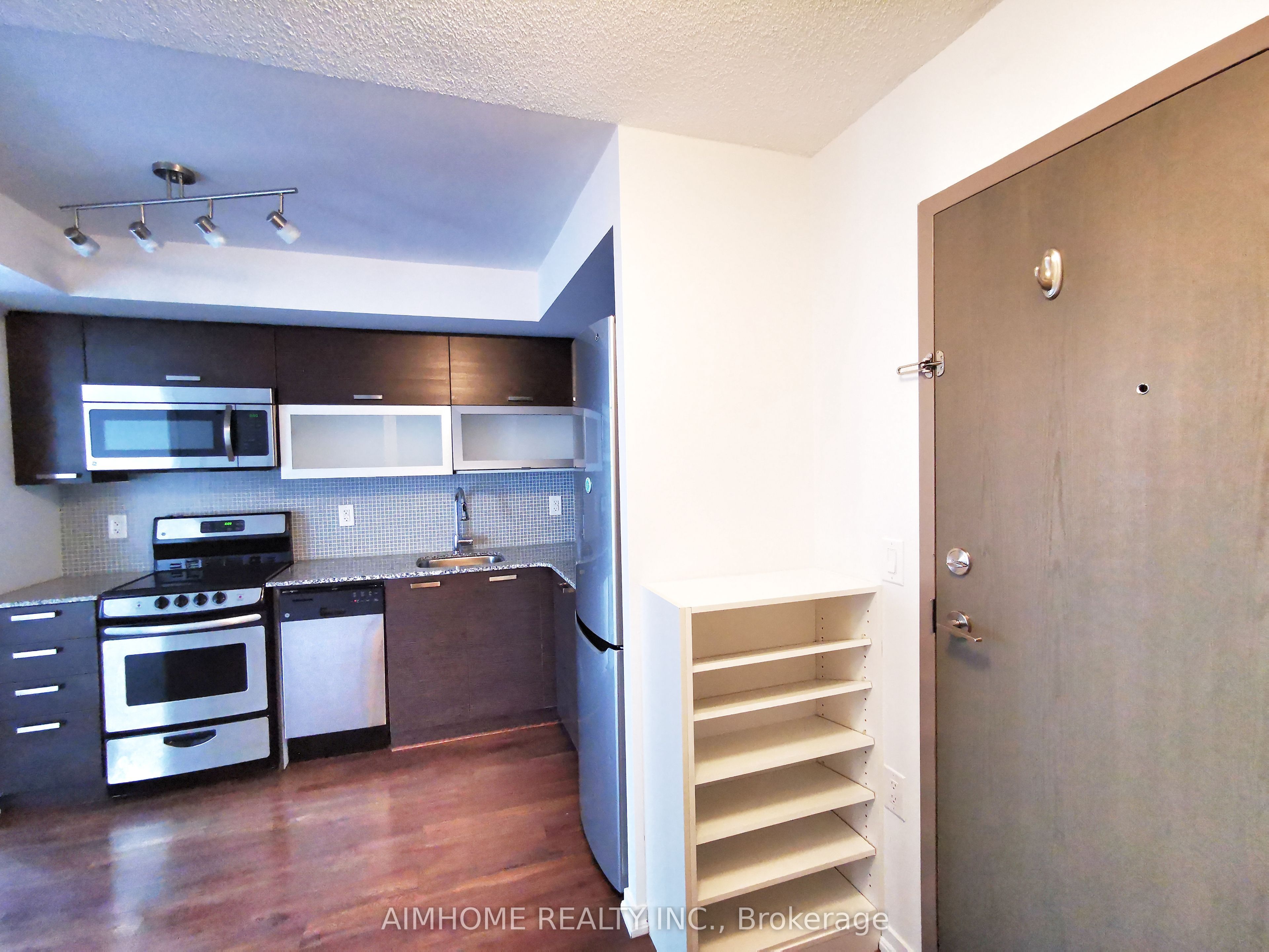 36 Lisgar Street 2207E, Toronto, ON M6J 3G2 photo 2