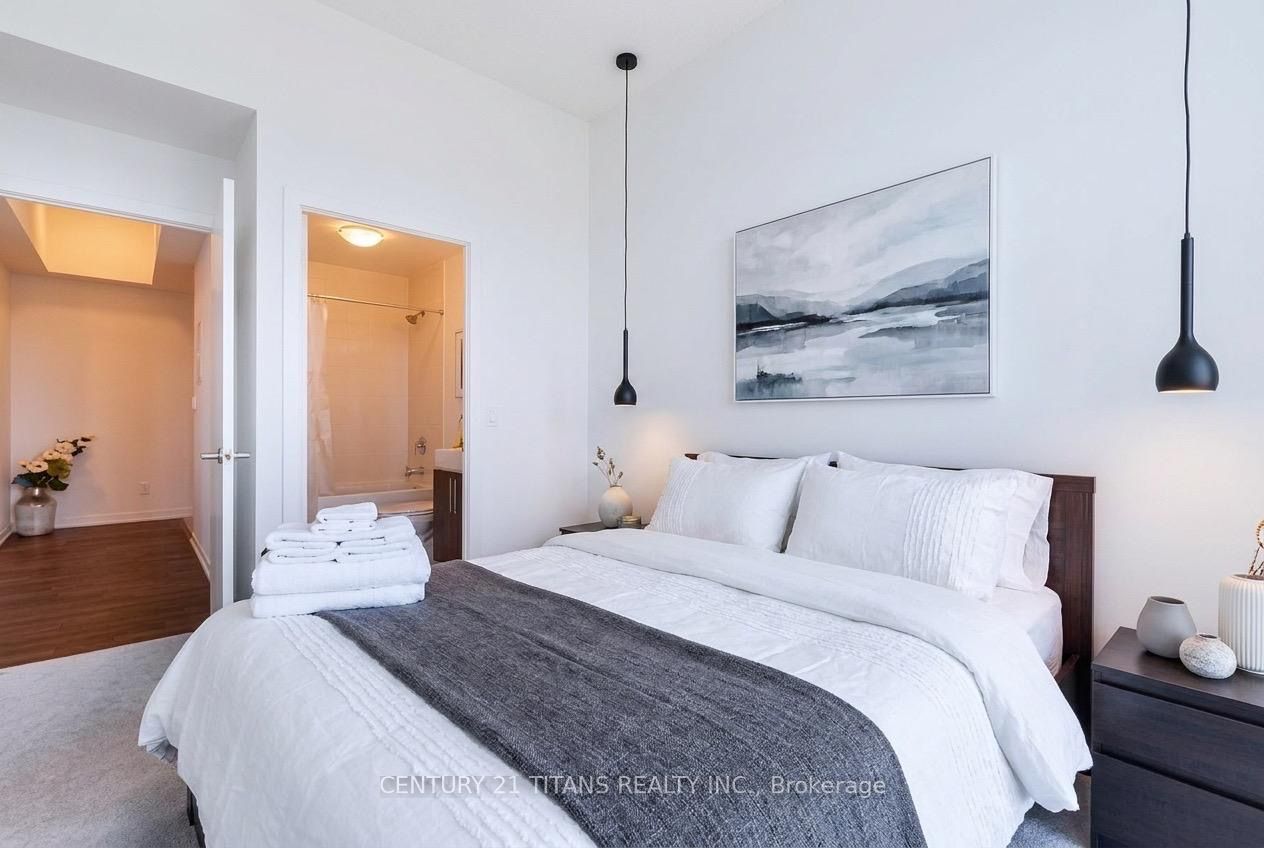 55 Bremner Boulevard 2807, Toronto, ON M5J 0A6 photo 3