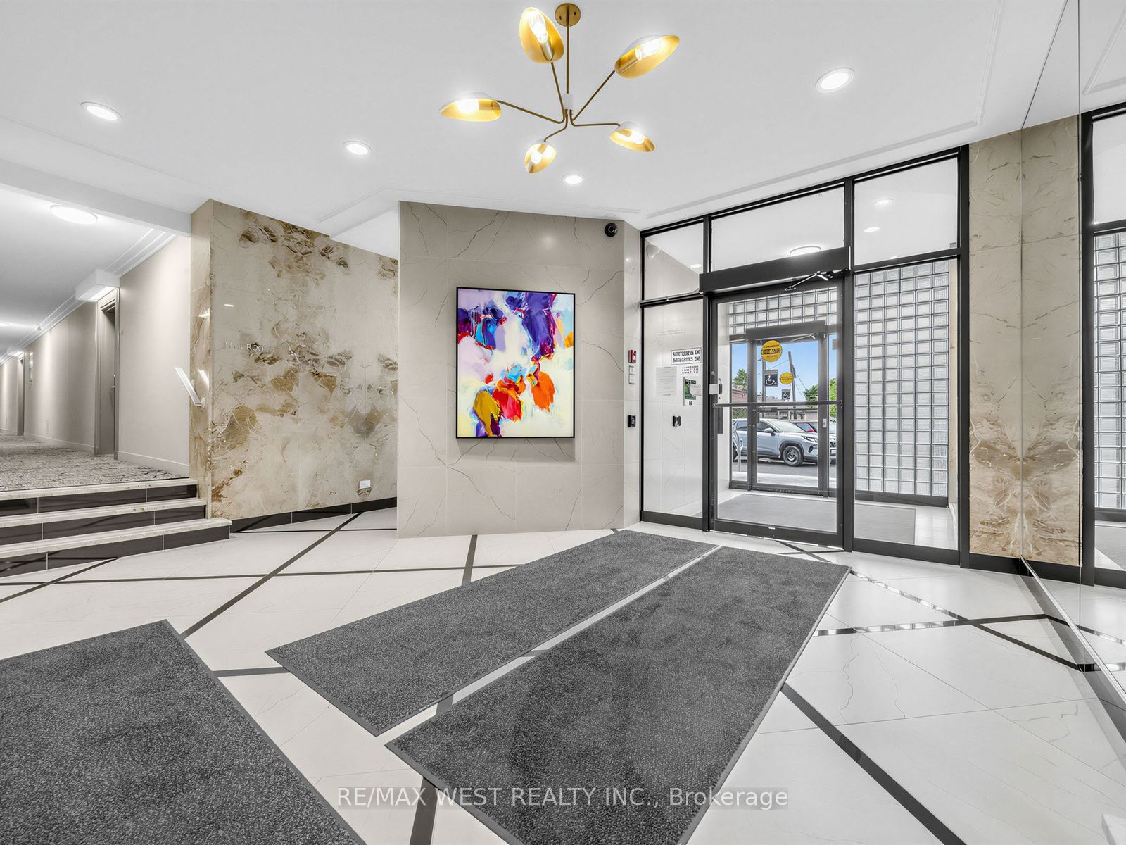 580 Christie Street 302, Toronto, ON M6G 3E3 photo 4