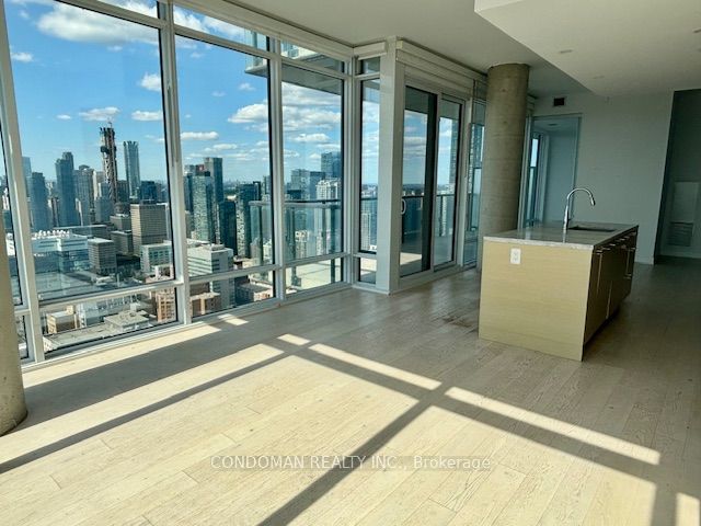 488 University Avenue 4316, Toronto, ON M5G 0C1 photo 2