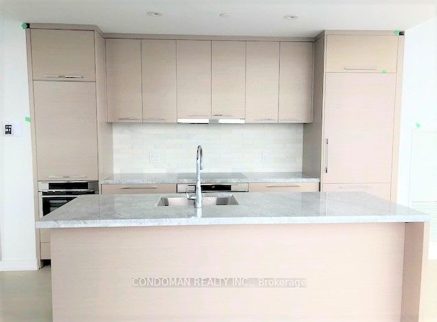 488 University Avenue 4316, Toronto, ON M5G 0C1 photo 4
