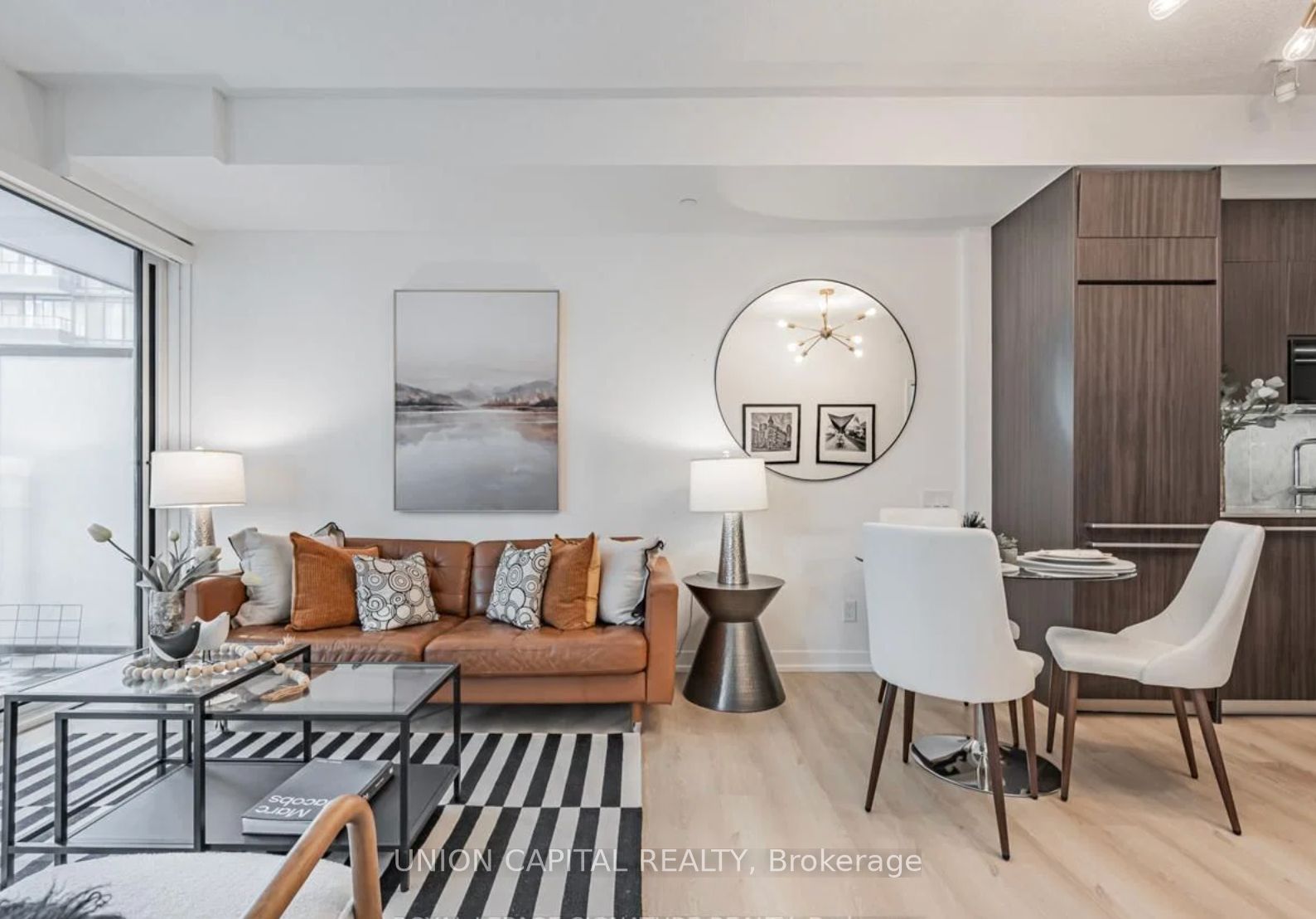 90 Queens Wharf Road 508, Toronto, ON M5V 0E6 photo 2