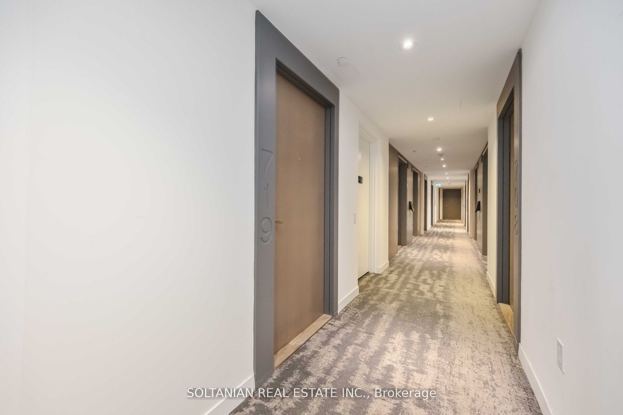 15 Lower Jarvis Street 719, Toronto, ON M5E 1Z6 photo 5