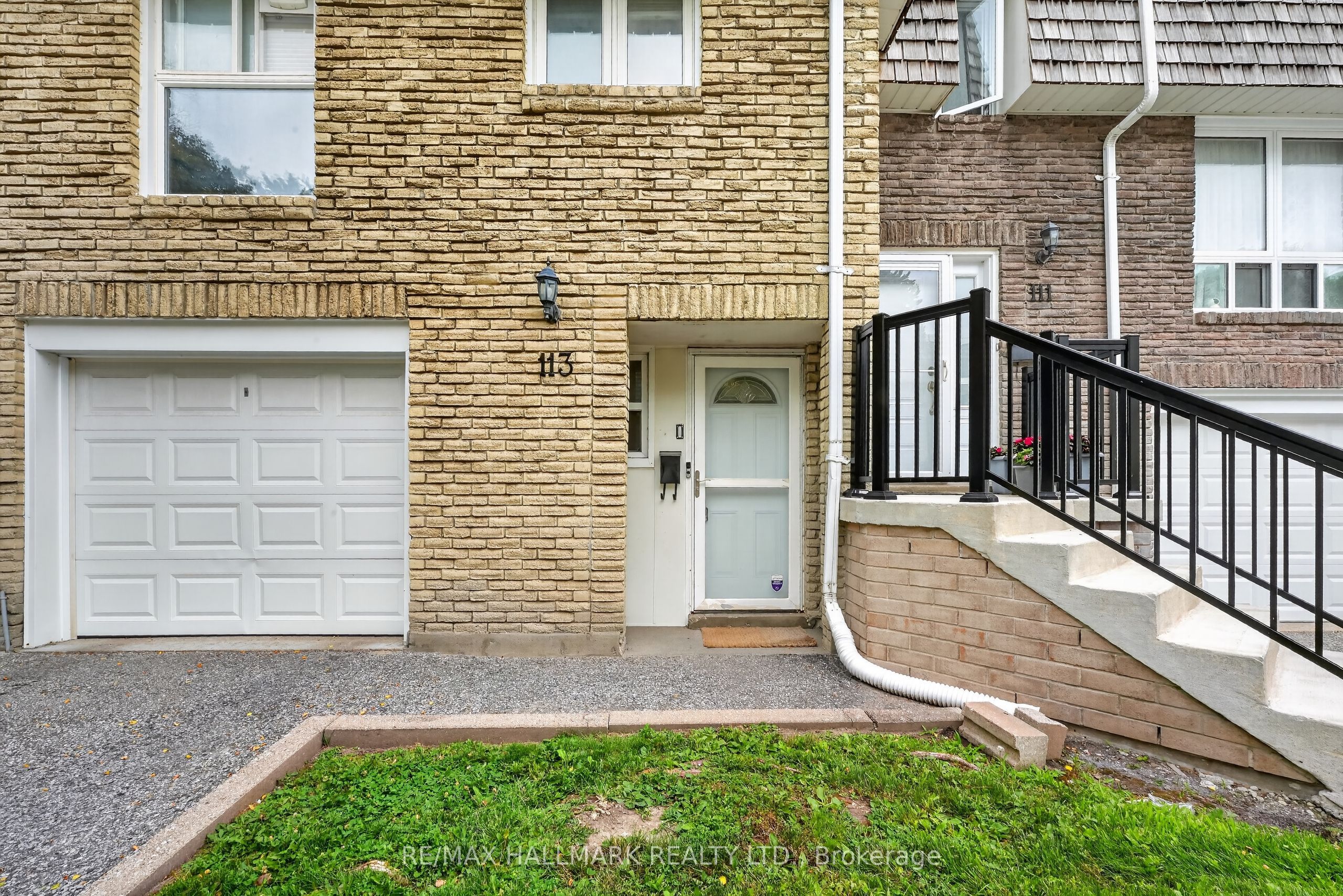113 Wild Briar Way 77, Toronto, ON M2J 2L5 photo 2