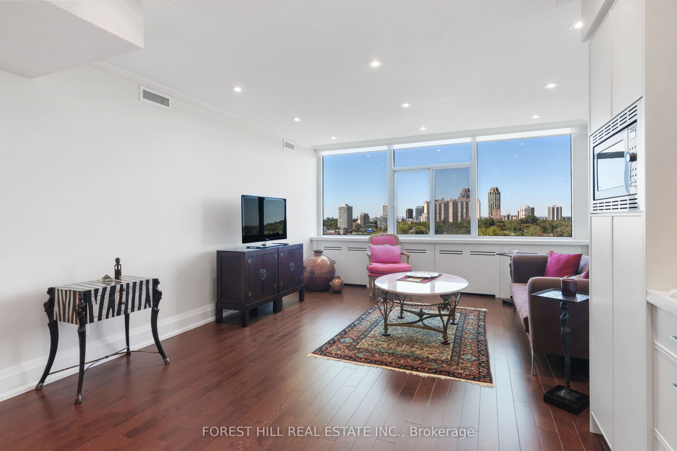 500 Avenue Road 1401, Toronto, ON M4V 2J6 photo 5