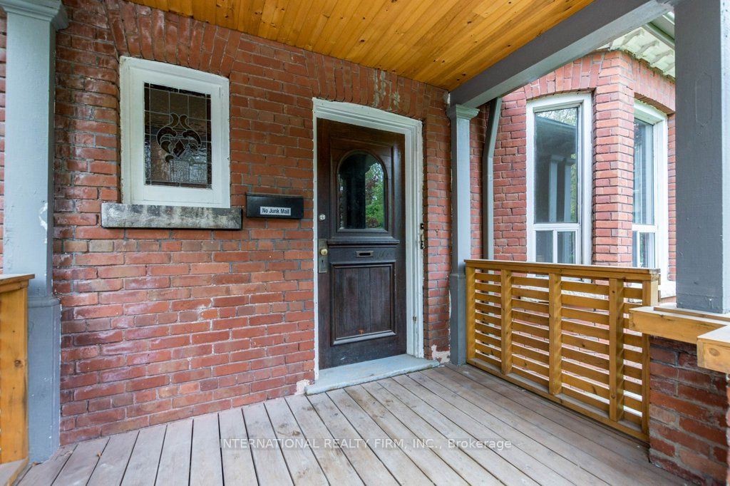 201 Madison Avenue E Unit C, Toronto, ON M5R 2S6 photo 2