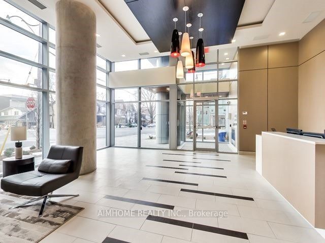 58 Orchard View Boulevard 808, Toronto, ON M4R 1B9 photo 2