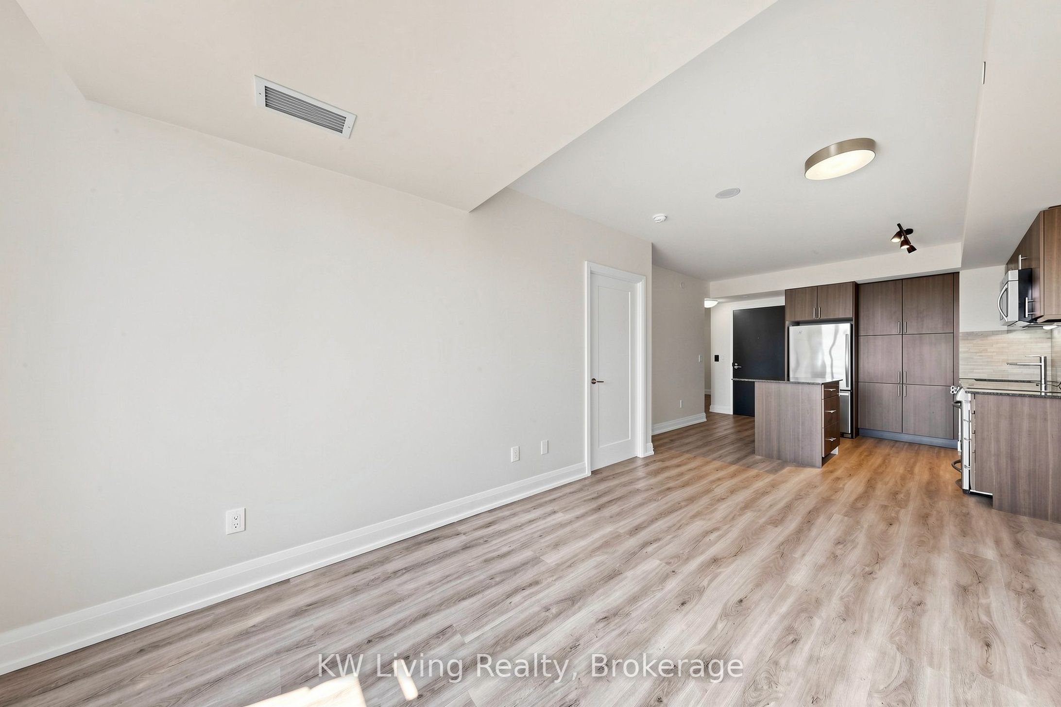 18 Graydon Hall Drive 312, Toronto, ON M3A 0A4 photo 5
