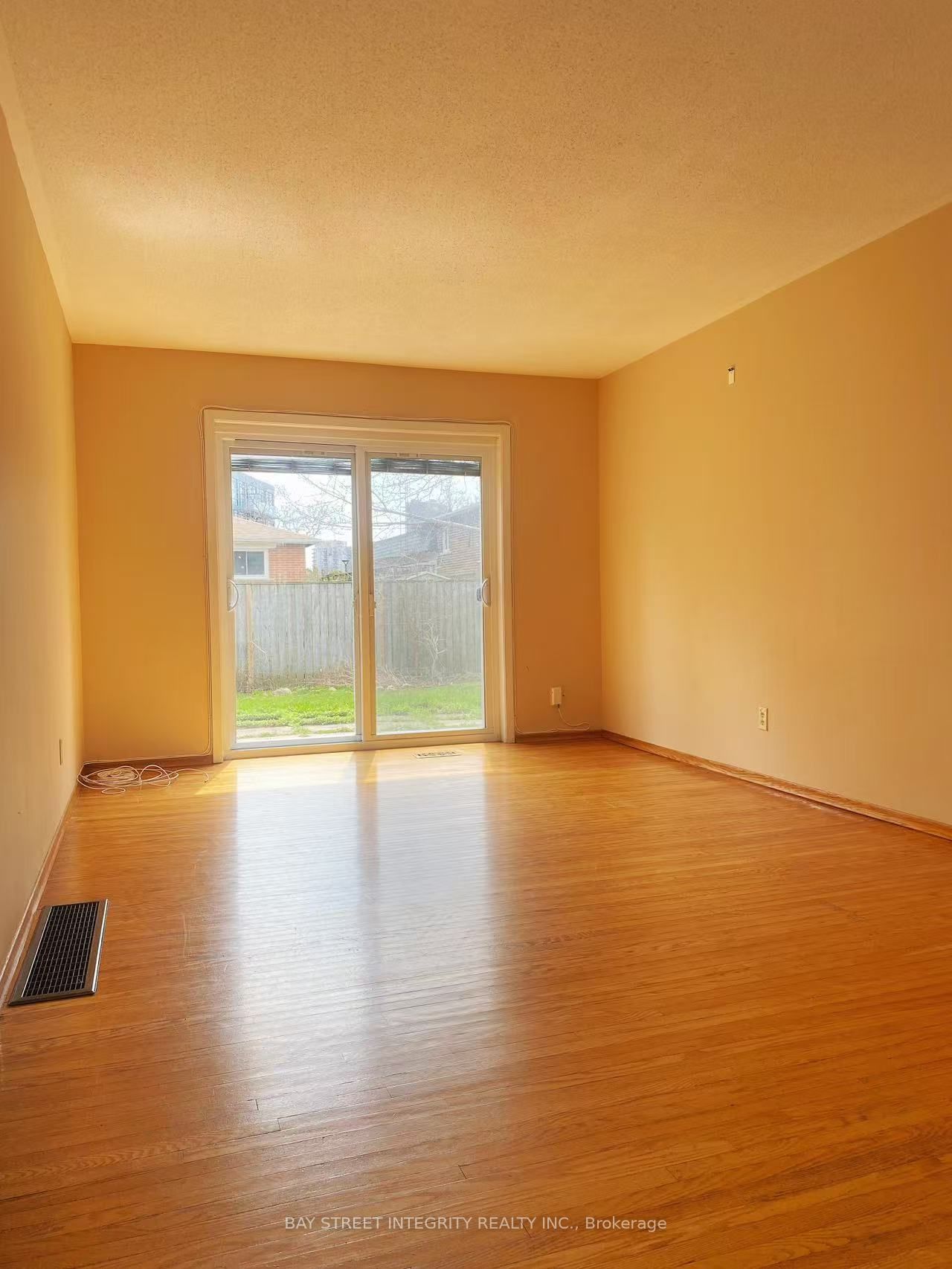 21 Kingslake Road 1&2 Fl, Toronto, ON M2J 3E2 photo 3