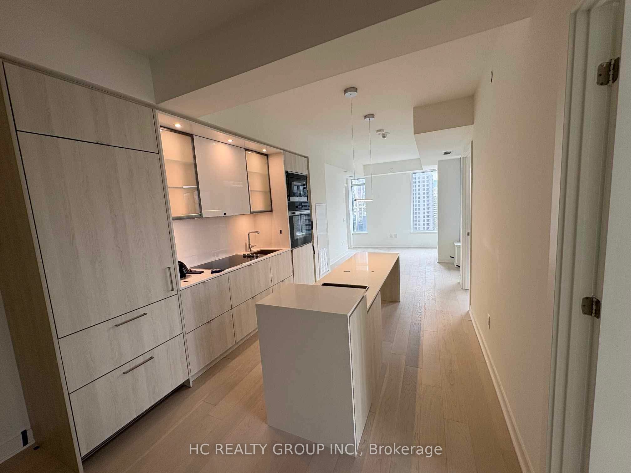 11 Yorkville Avenue E 1412, Toronto, ON M4W 0B7 photo 3
