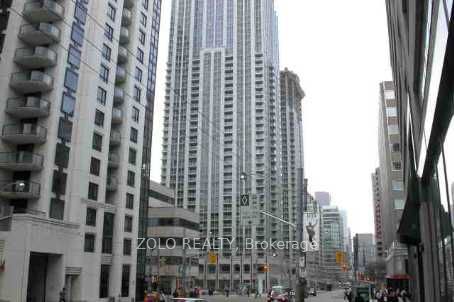 763 Bay Street 4703, Toronto, ON M5G 2R3 photo 4