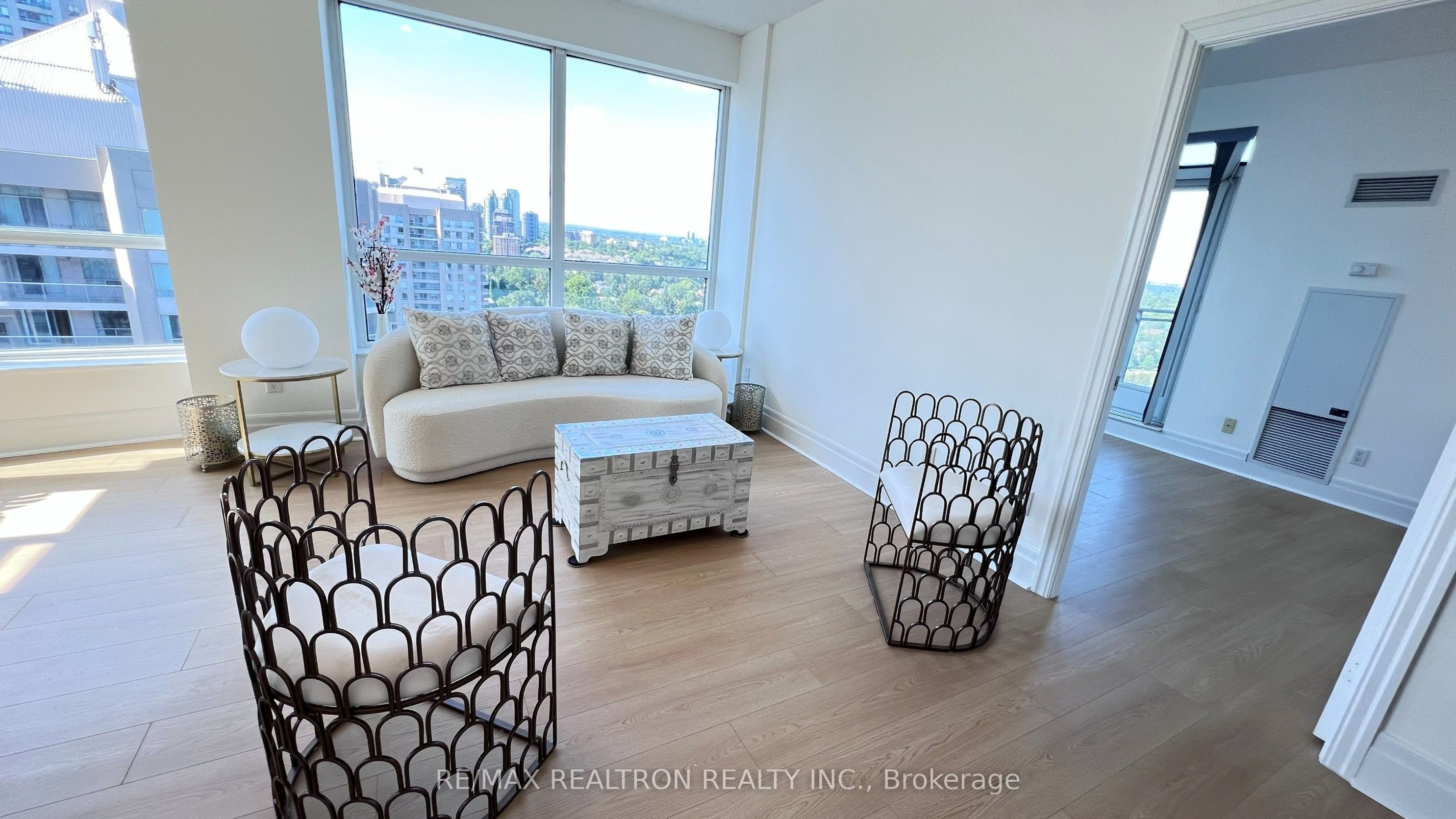 188 Doris Avenue PH02, Toronto, ON M2N 6Z5 photo 4