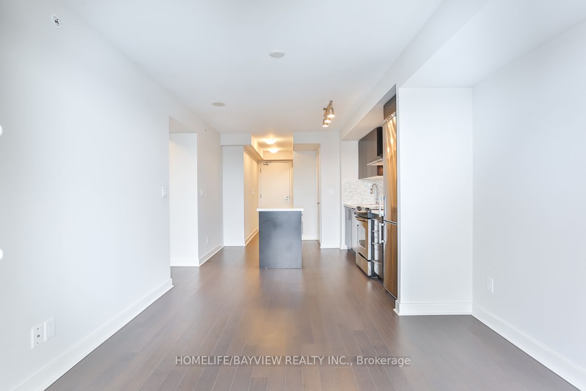 58 Orchard View Boulevard 511, Toronto, ON M4R 0A2 photo 5