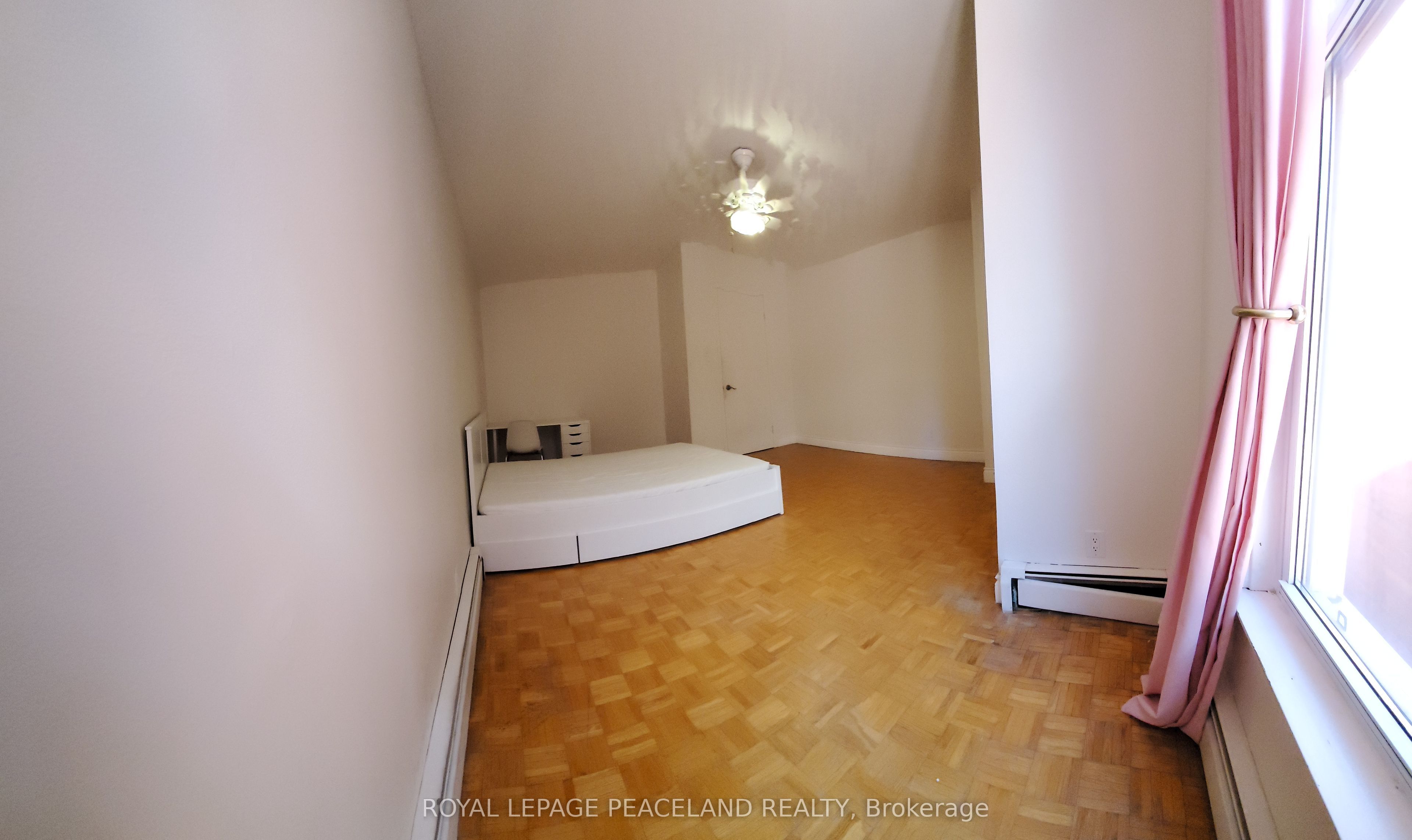 63 Madison Avenue 2nd Flr, Toronto, ON M5R 2S3 photo 4