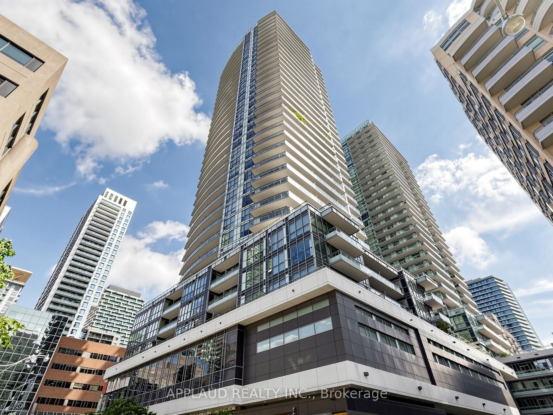 89 Dunfield Avenue 2307, Toronto, ON M4S 0A4