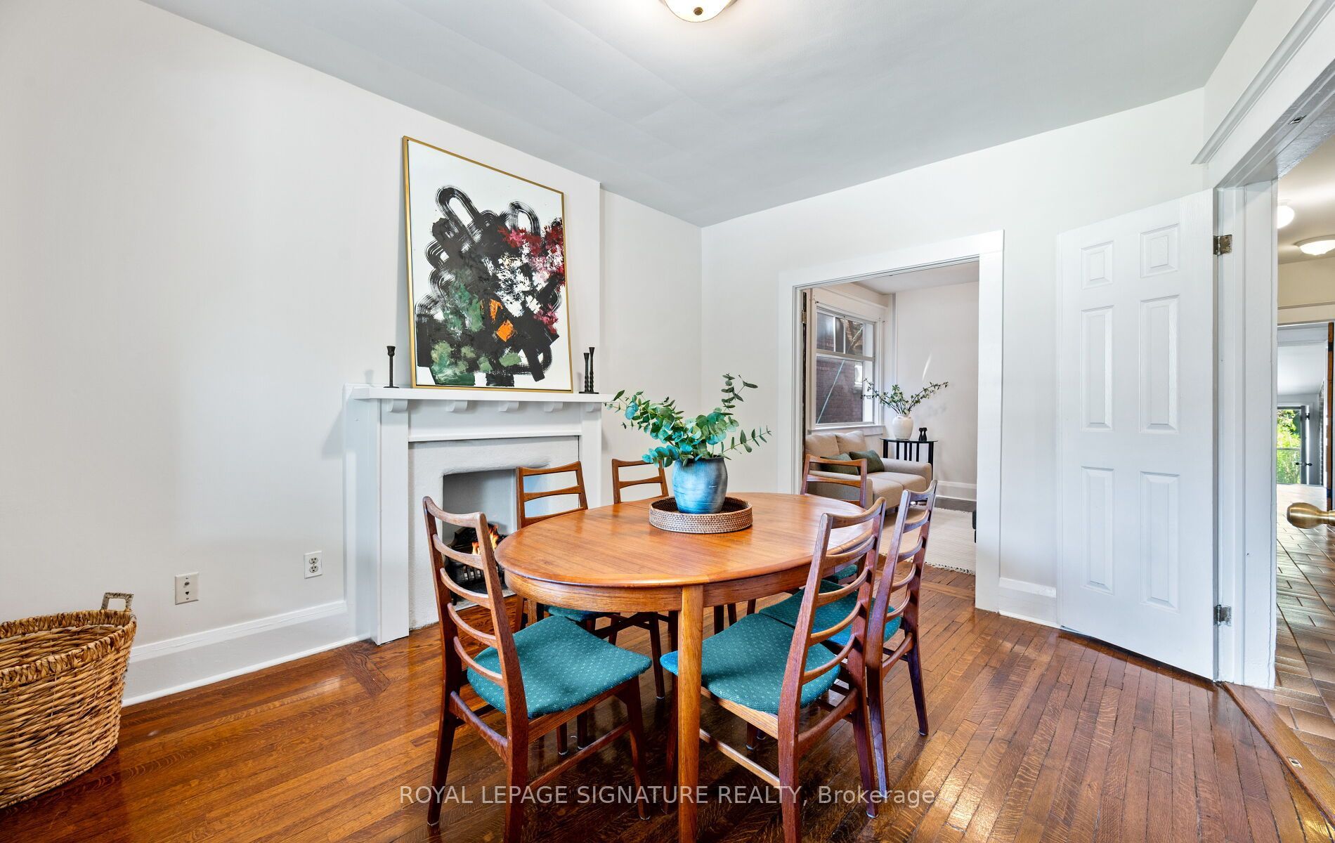 222 Melita Avenue, Toronto, ON M6G 2A2