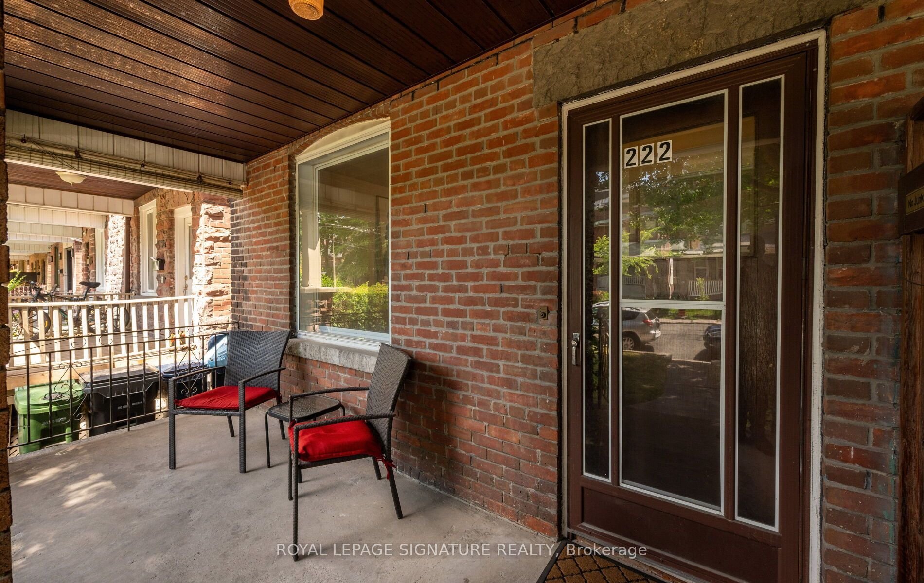 222 Melita Avenue, Toronto, ON M6G 2A2 photo 3