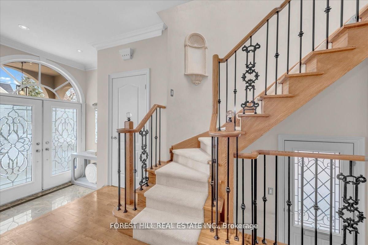 313 Broadway Avenue, Toronto, ON M4P 1W2 photo 4