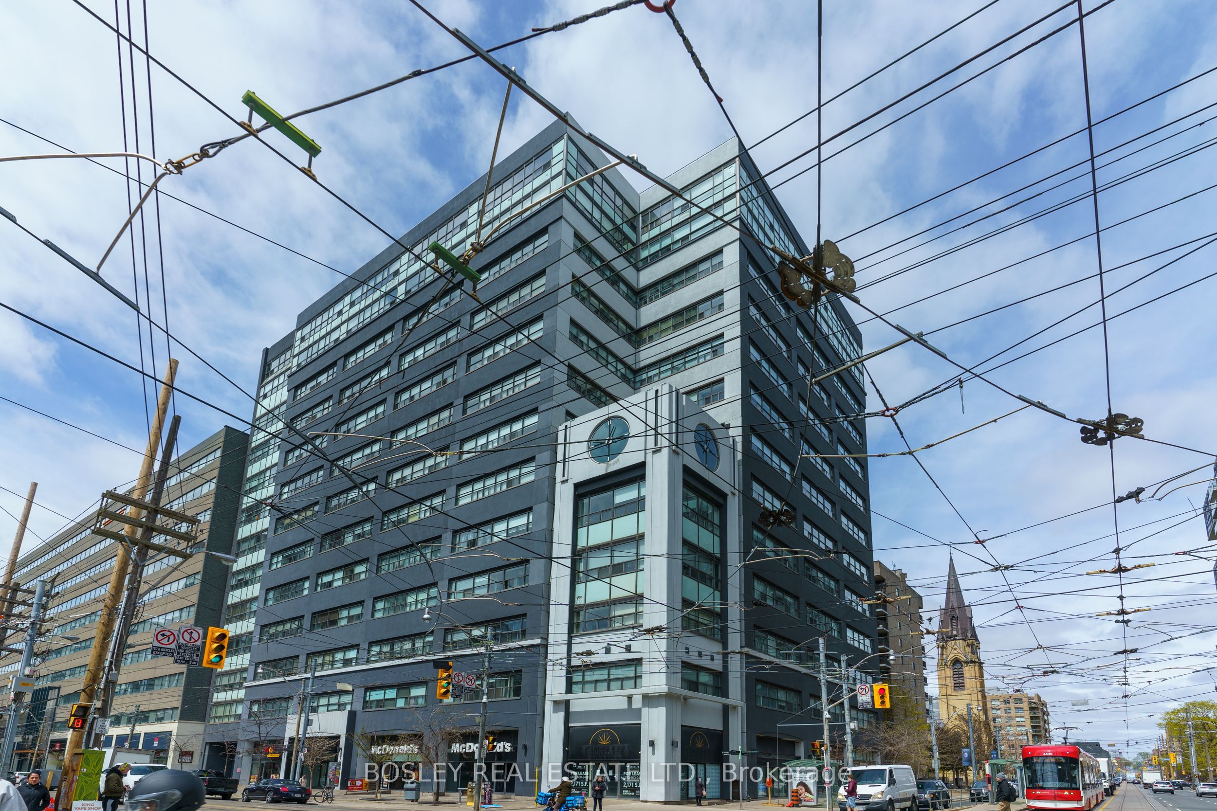 700 King Street W 1212, Toronto, ON M5V 2Y6 photo 2