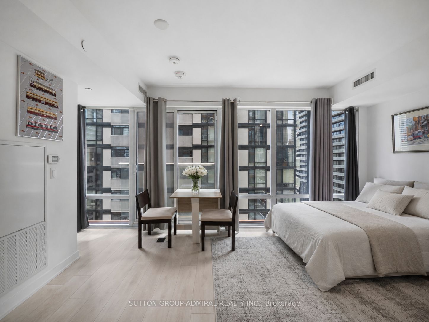 18 Maitland Terrace 1404, Toronto, ON M4Y 0H2