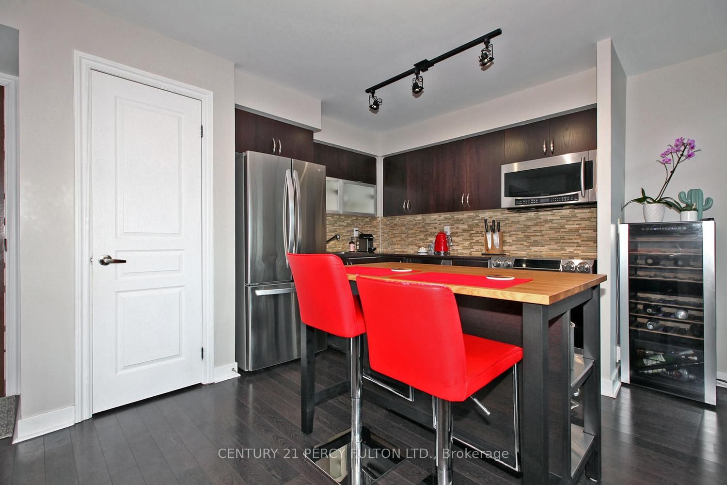 80 Western Battery Road 406, Toronto, ON M6K 3S1 photo 3