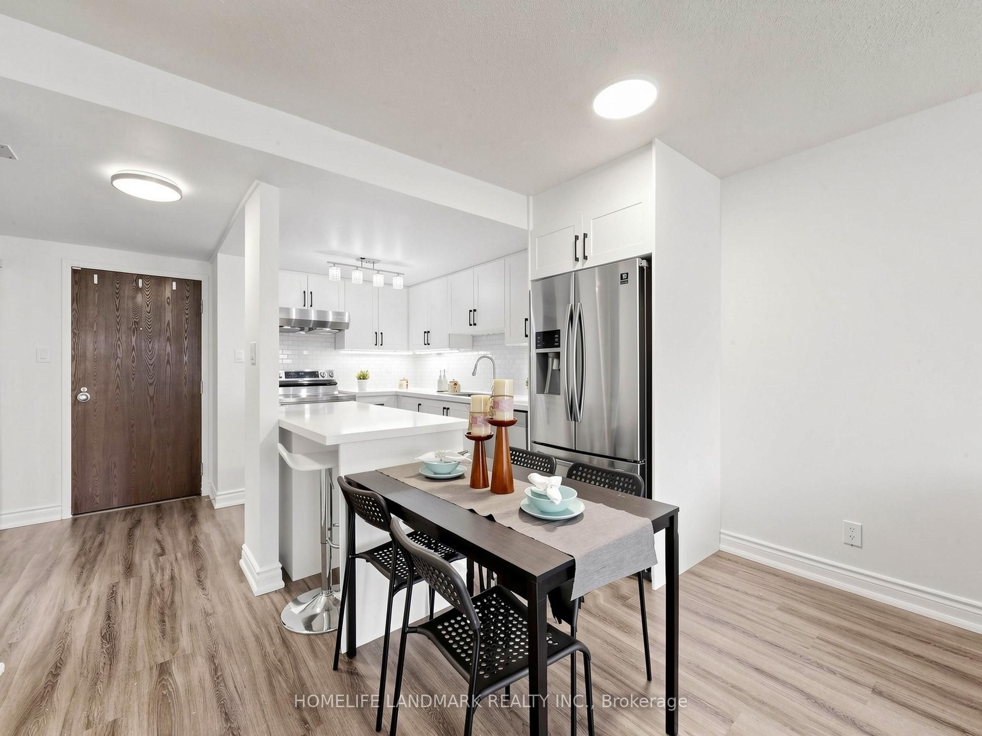 44 Gerrard Street W 1507, Toronto, ON M5G 2K2 photo 2