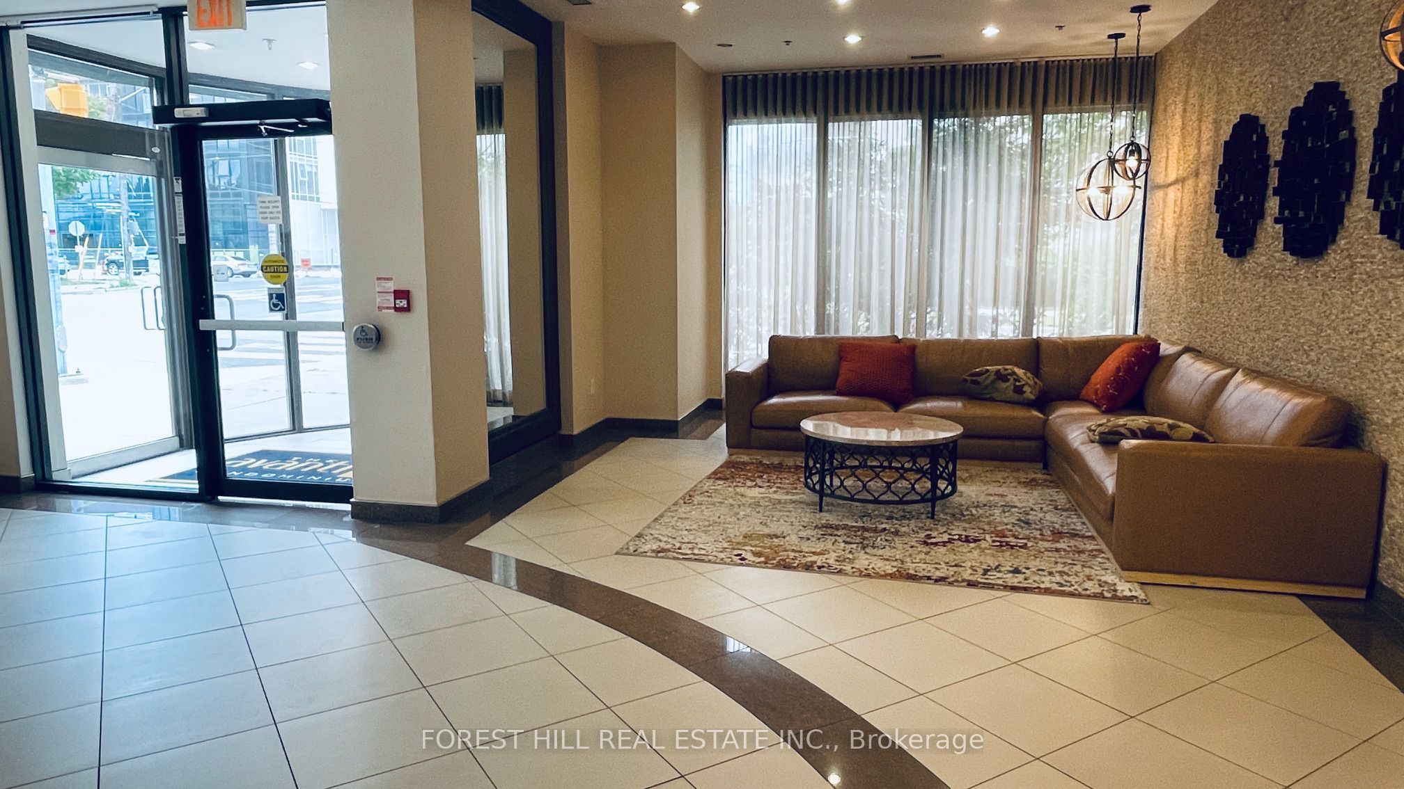 760 SHEPPARD Avenue W 502, Toronto, ON M3H 0B3 photo 3