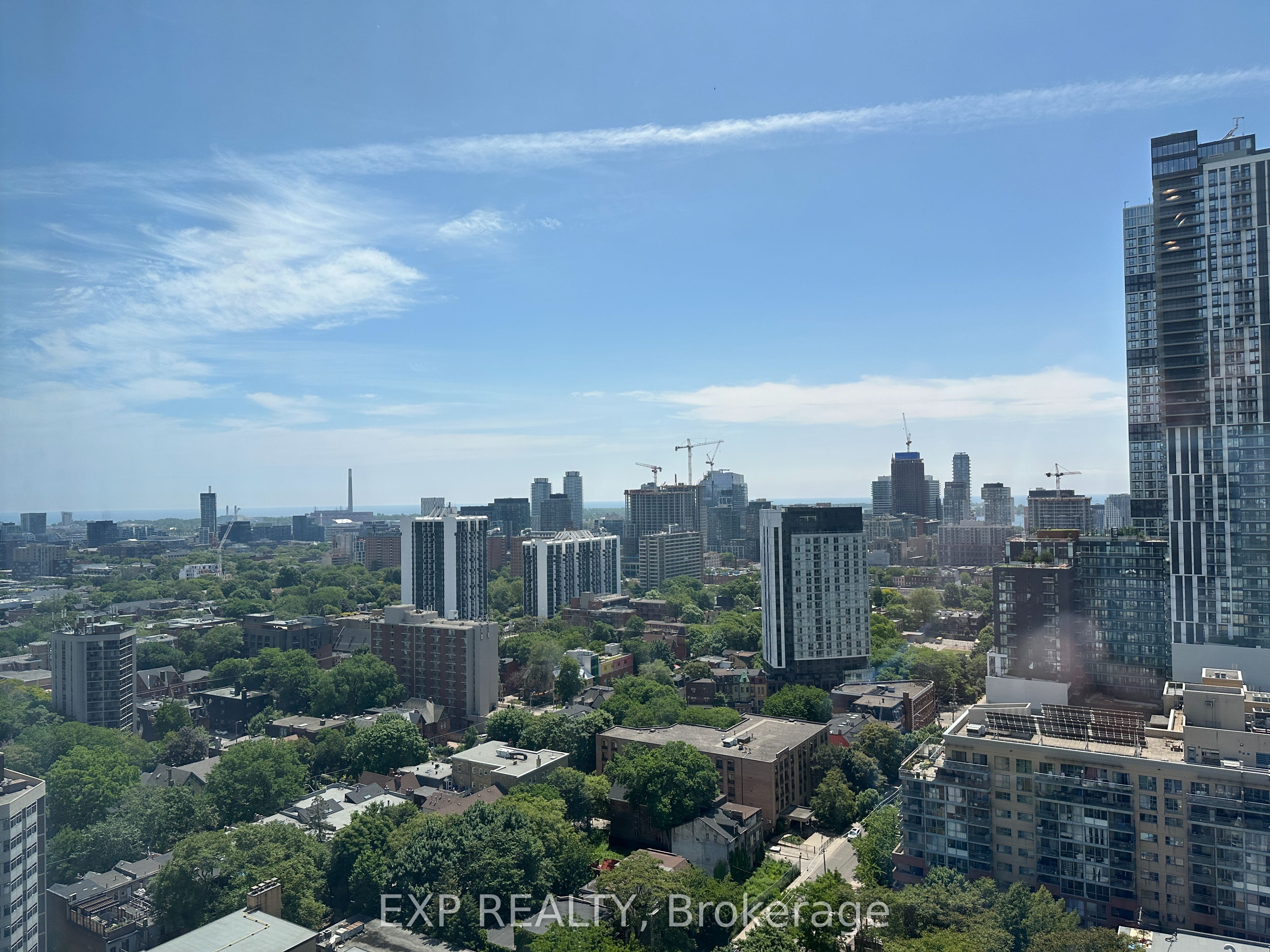 319 Jarvis Street 2517, Toronto, ON M5B 0C8 photo 2