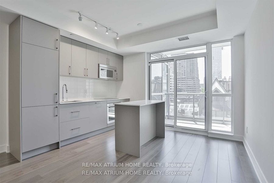 88 Cumberland Street 405, Toronto, ON M5R 1A3 photo 2