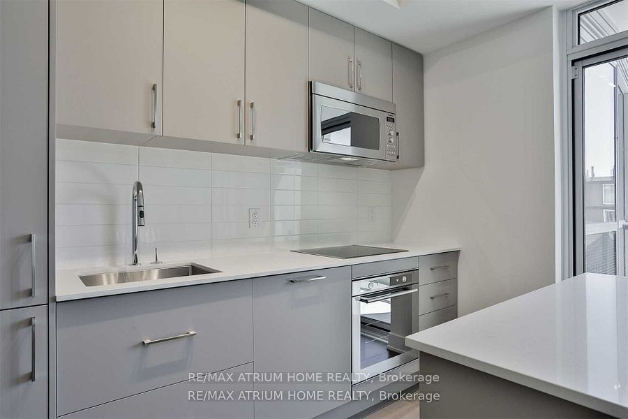88 Cumberland Street 405, Toronto, ON M5R 1A3 photo 5