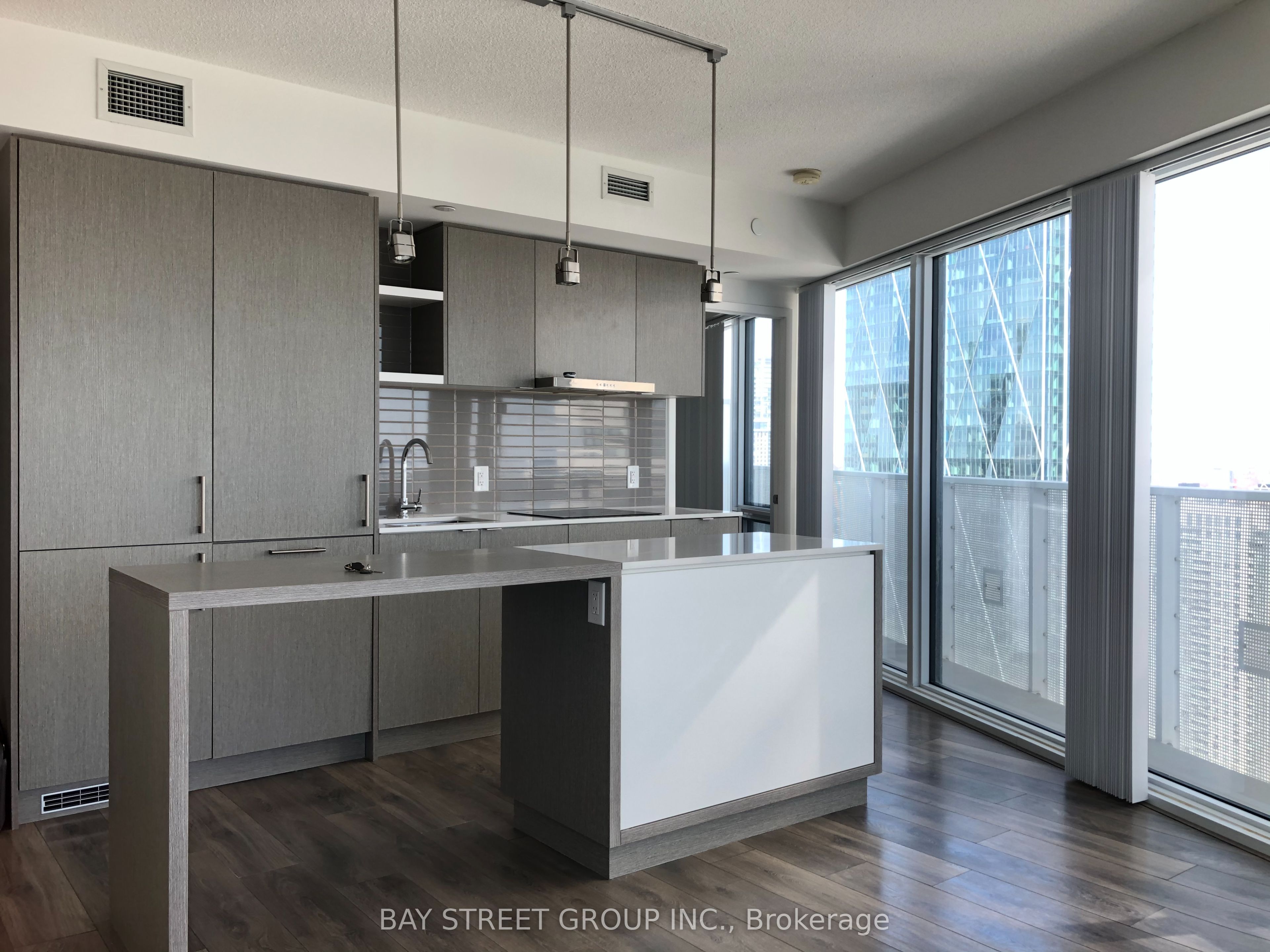 100 Harbour Street 4507, Toronto, ON M5J 0B5 photo 5