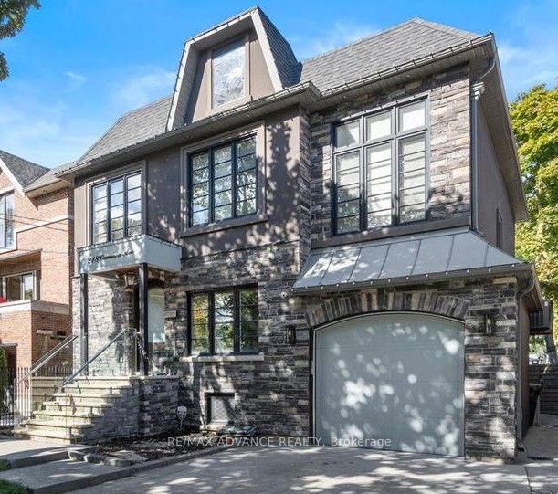218 Cameron Avenue, Toronto, ON M2N 1E7