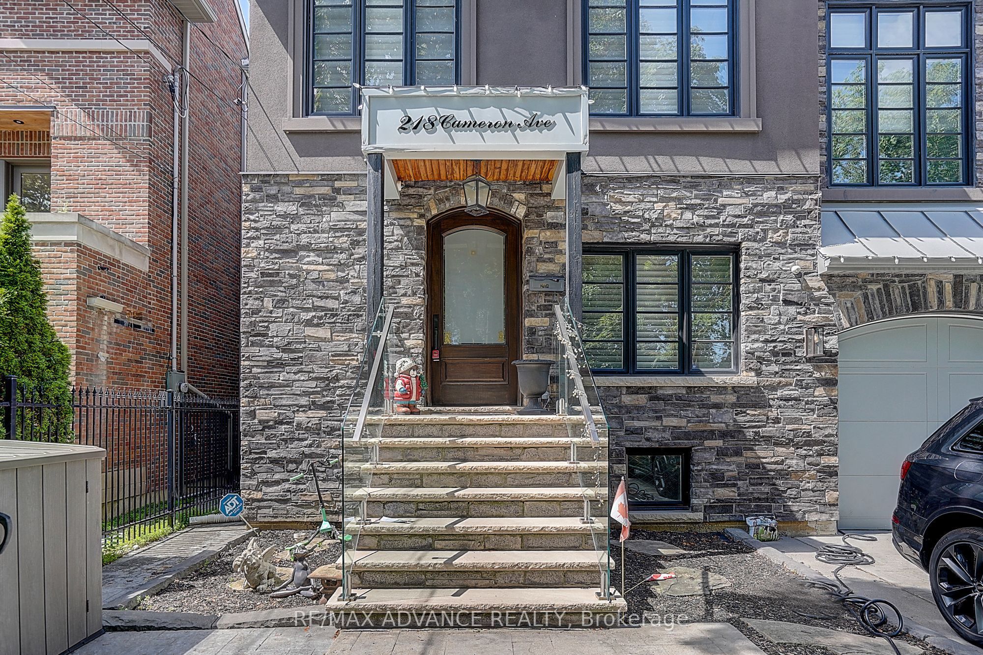 218 Cameron Avenue, Toronto, ON M2N 1E7 photo 4