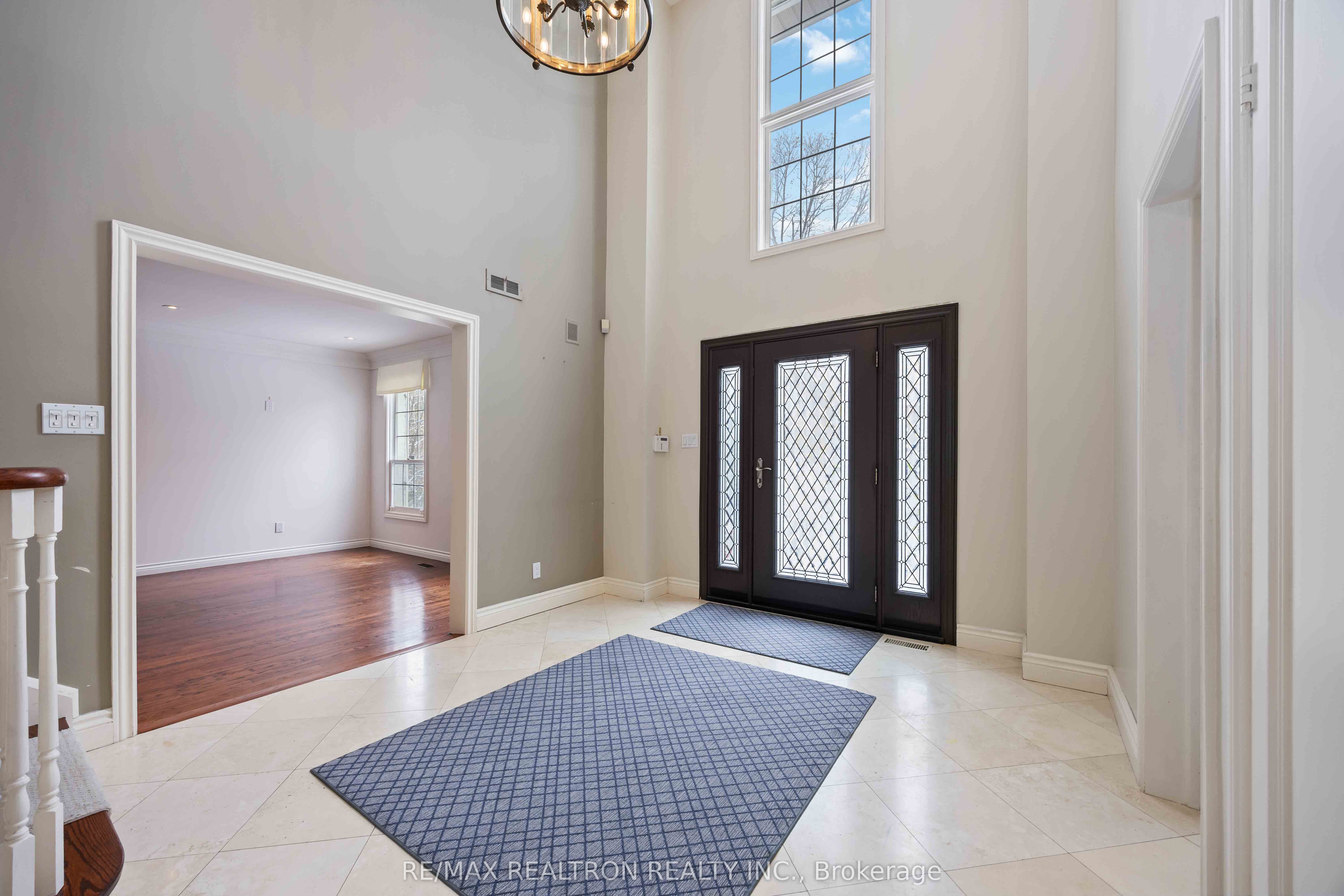 12 Donwoods Drive, Toronto, ON M4N 2G1 photo 5