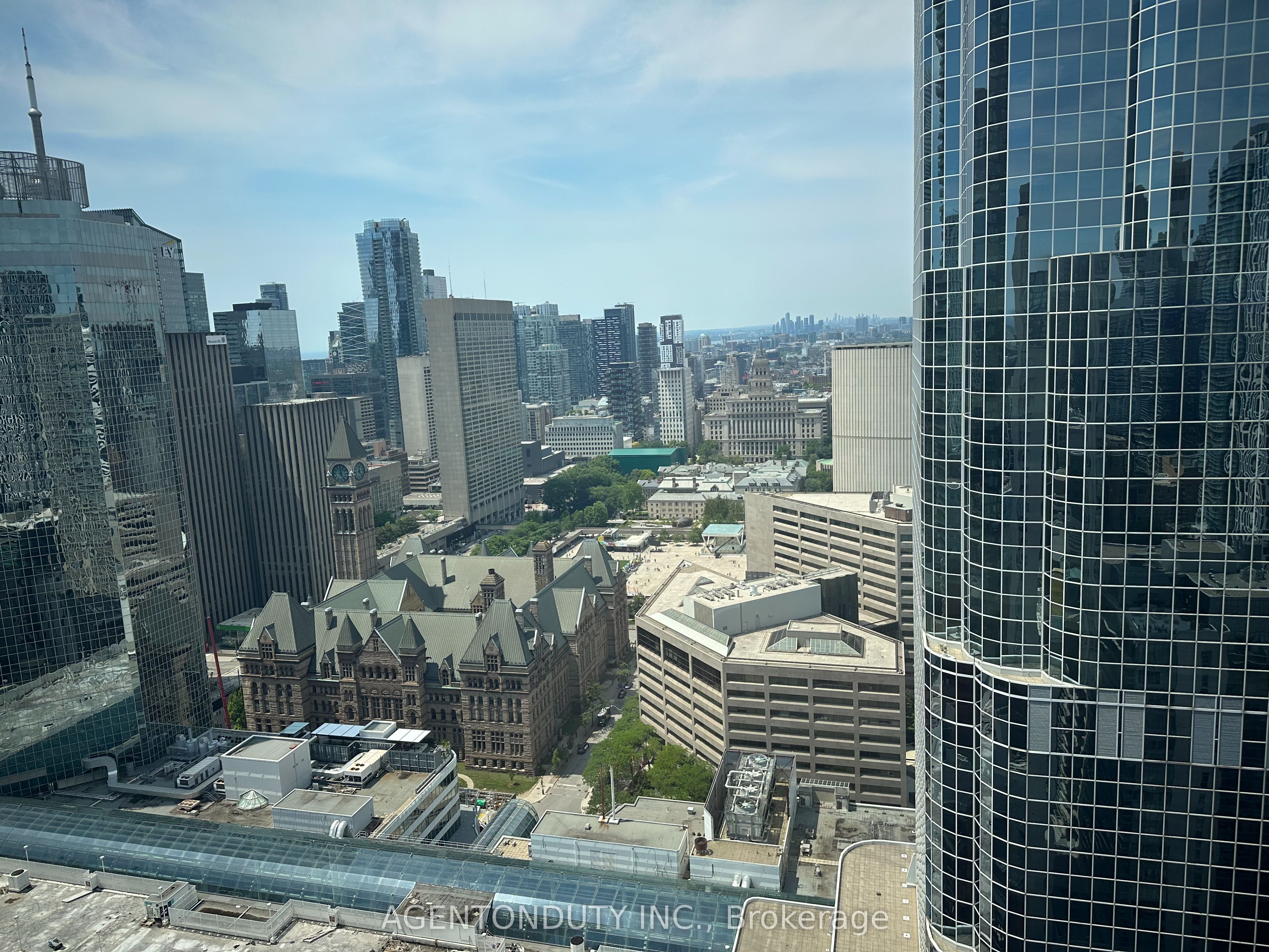 210 Victoria Street 4009, Toronto, ON M5B 2R3 photo 3