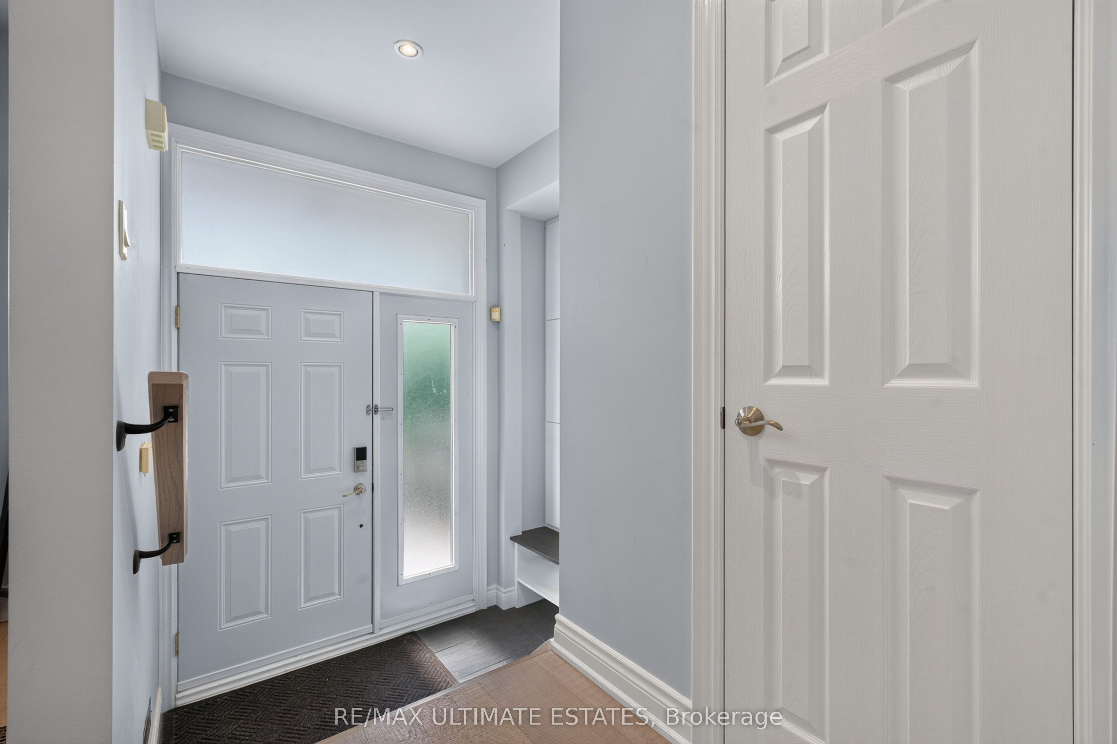325 Goldenwood Road, Toronto, ON M2M 2Z4 photo 3